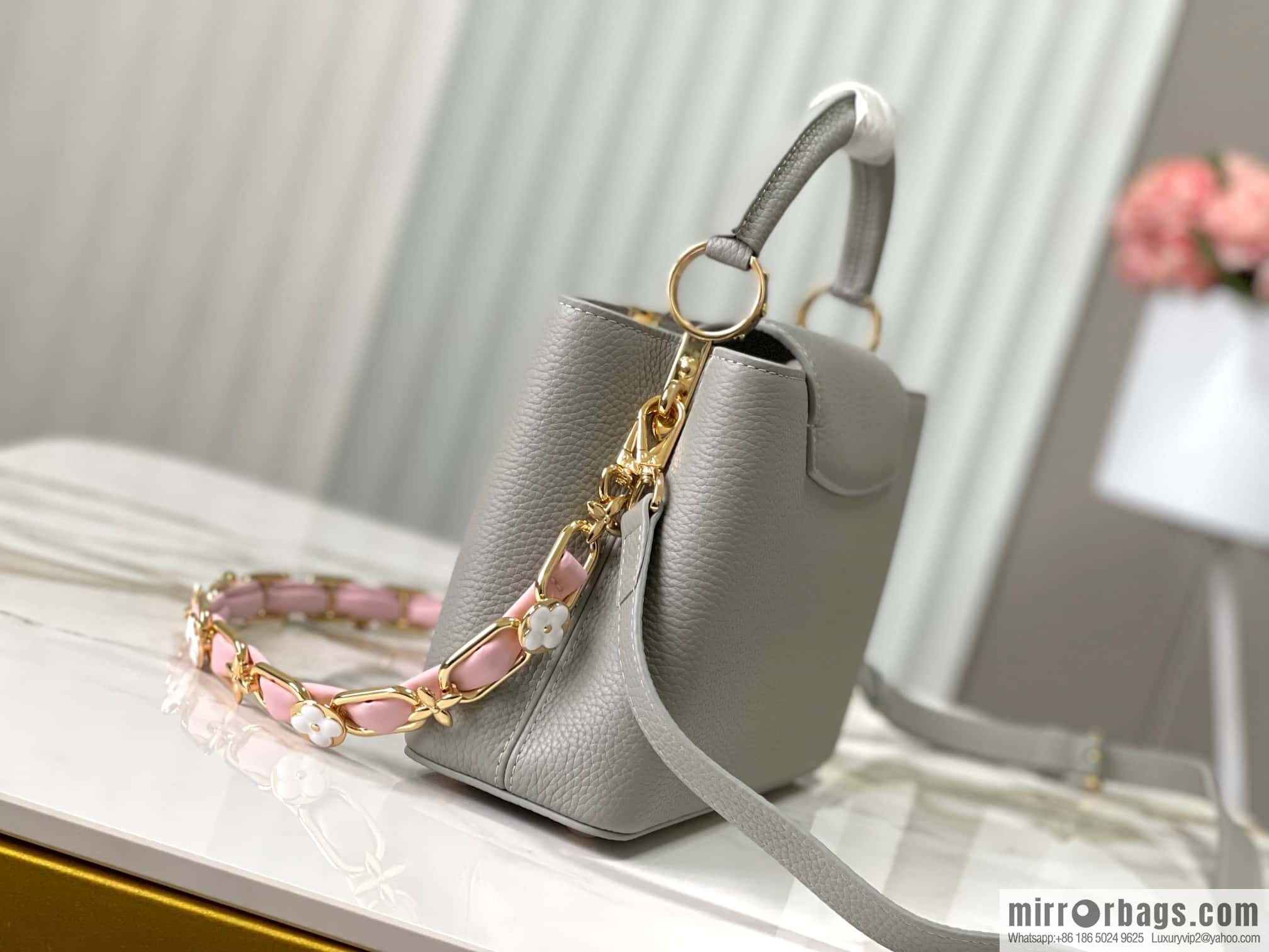 LV M23280 CAPUCINES BB handbag