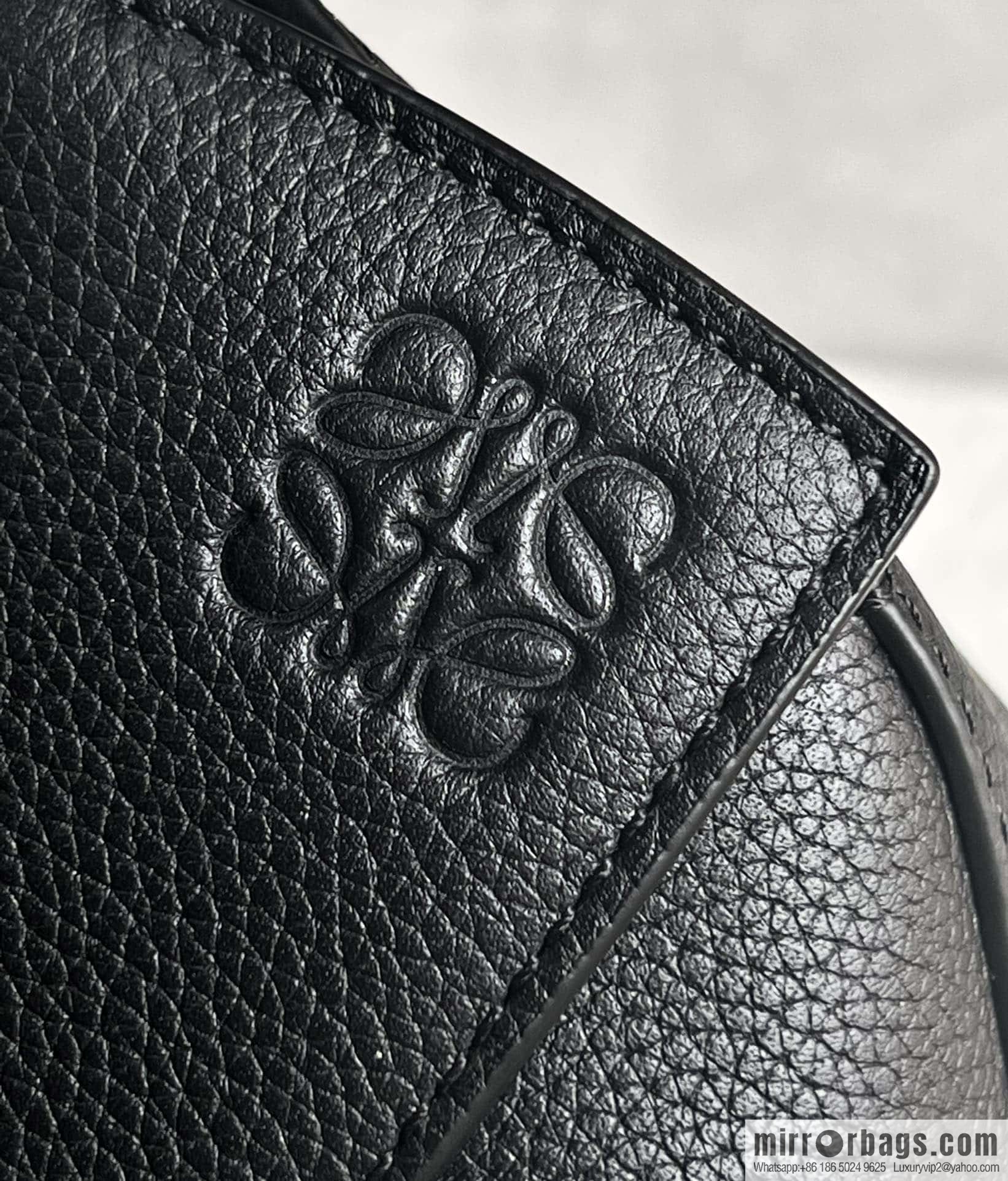 LOEWE puzzle geometric bag 24cm 0681 black