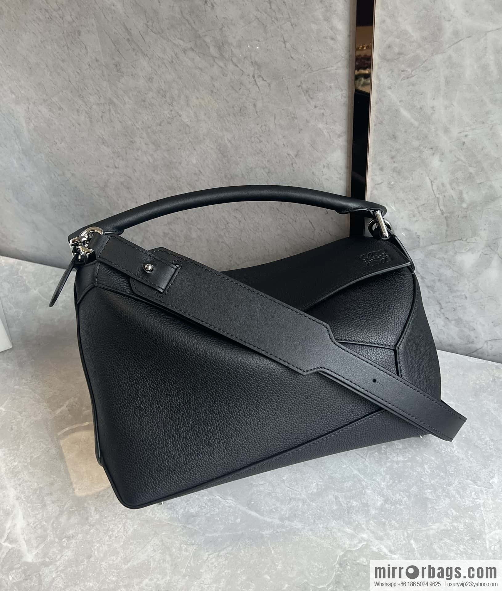 LOEWE puzzle 30CM 0533 black