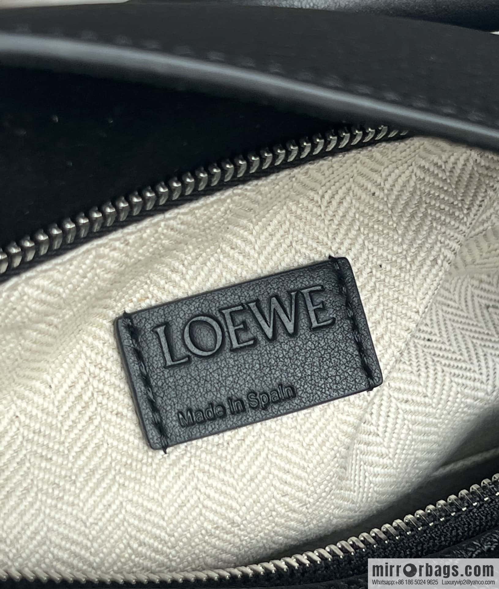 LOEWE puzzle 30CM 0533 black