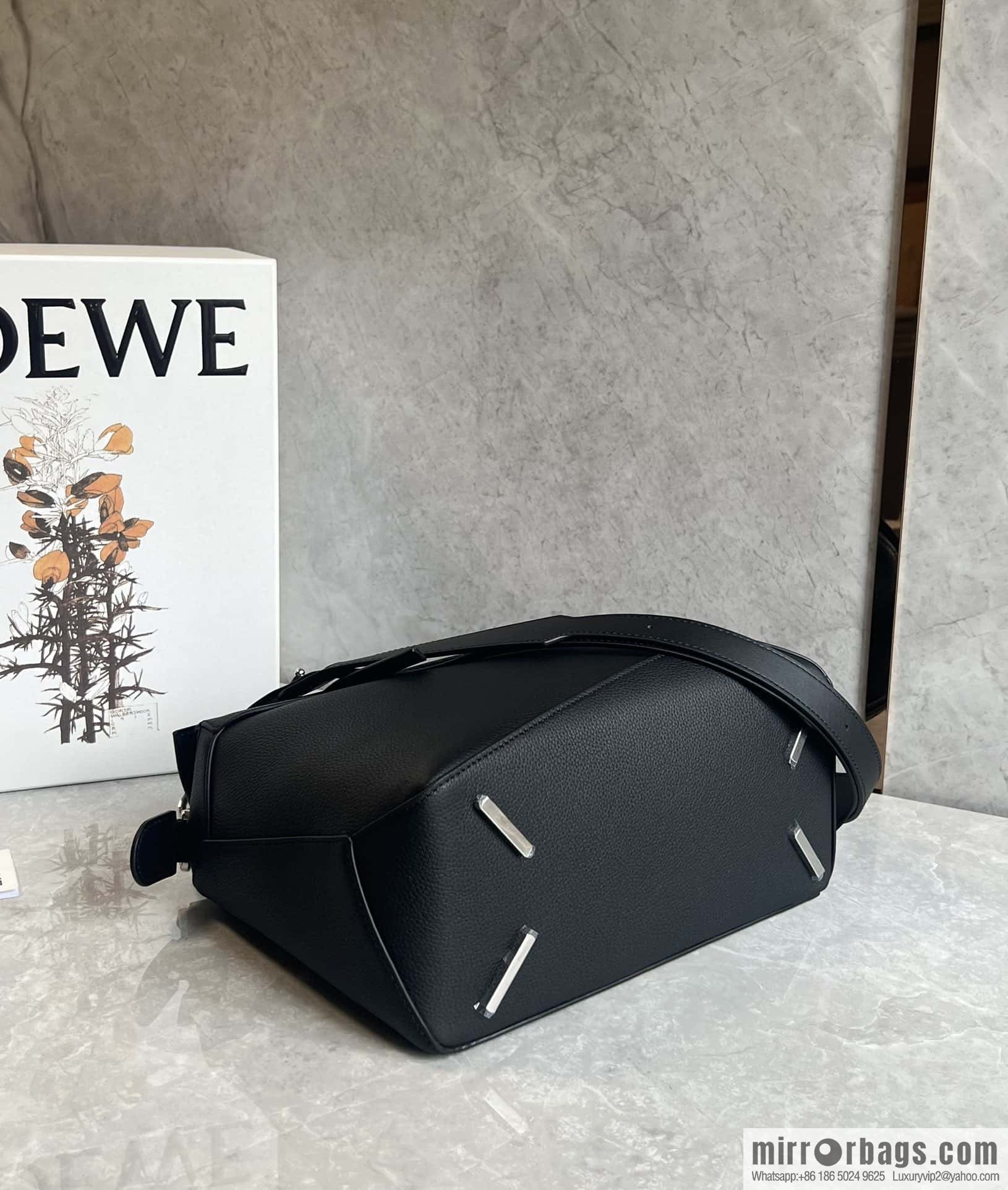 LOEWE puzzle 30CM 0533 black