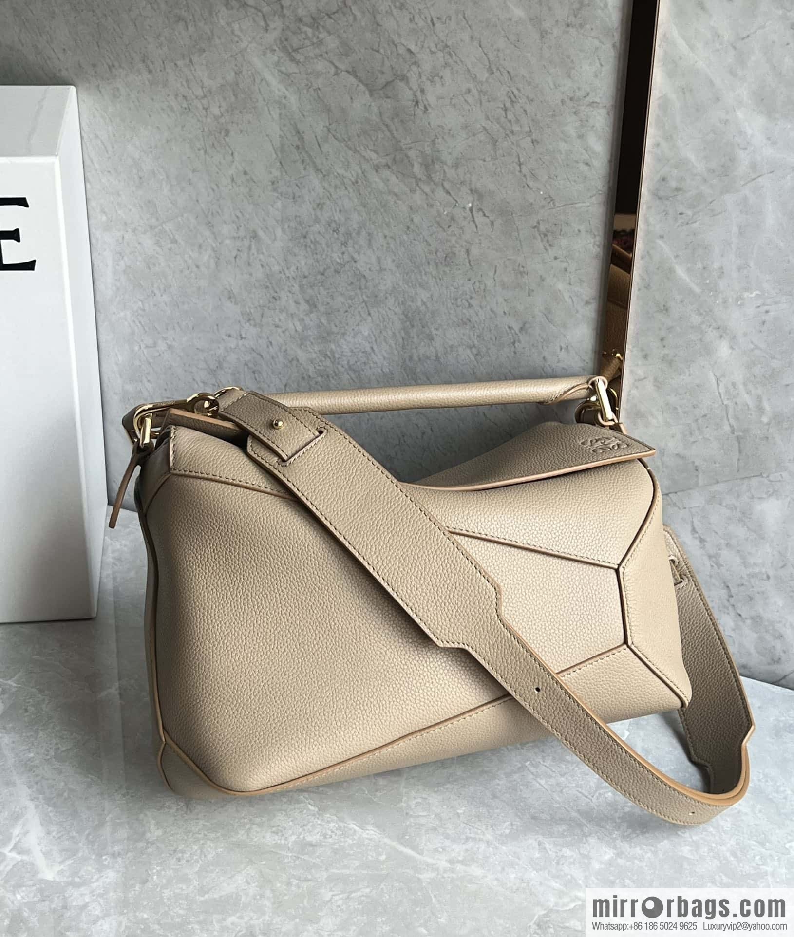 LOEWE puzzle 30CM 0533 sand