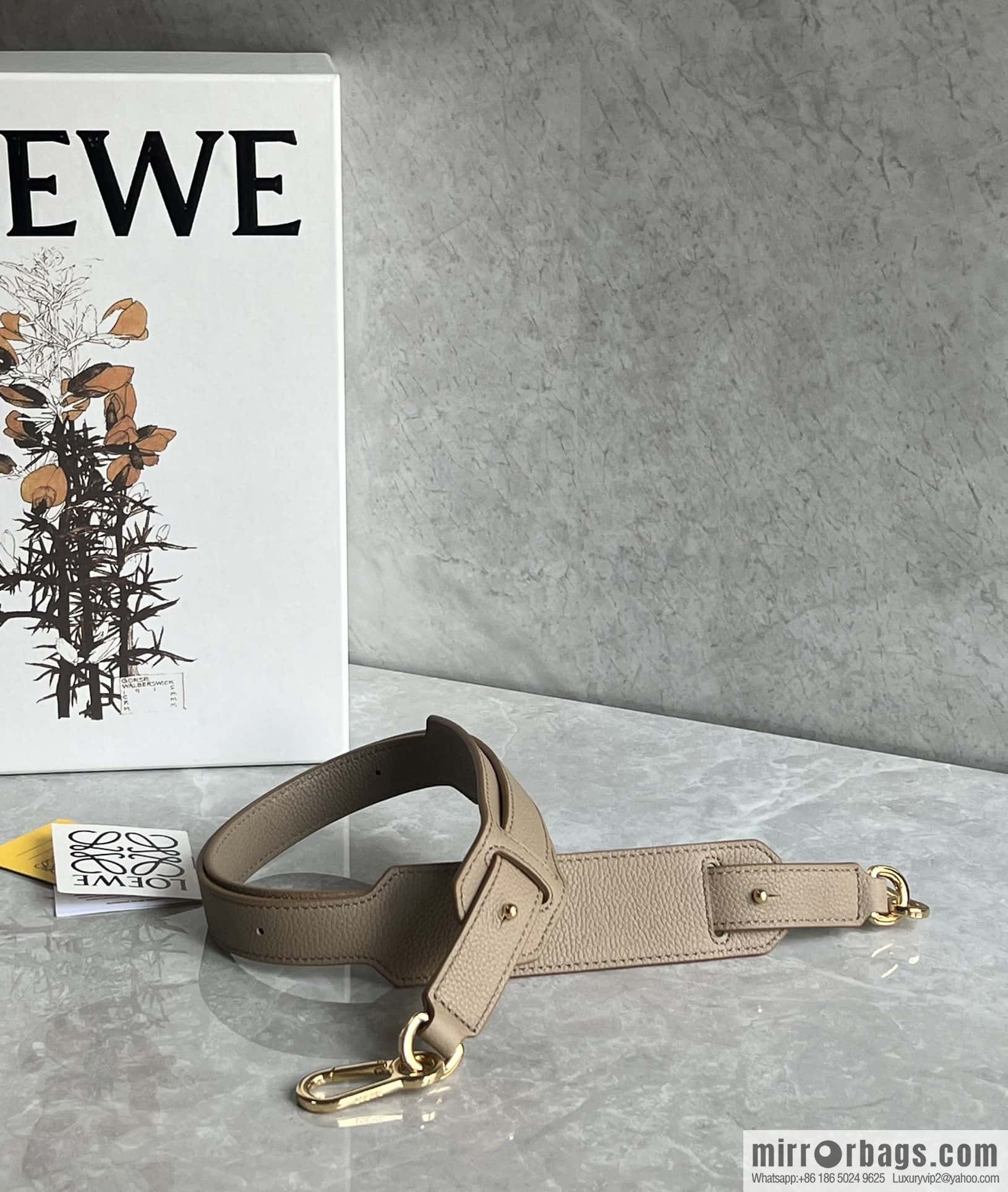 LOEWE puzzle 30CM 0533 sand