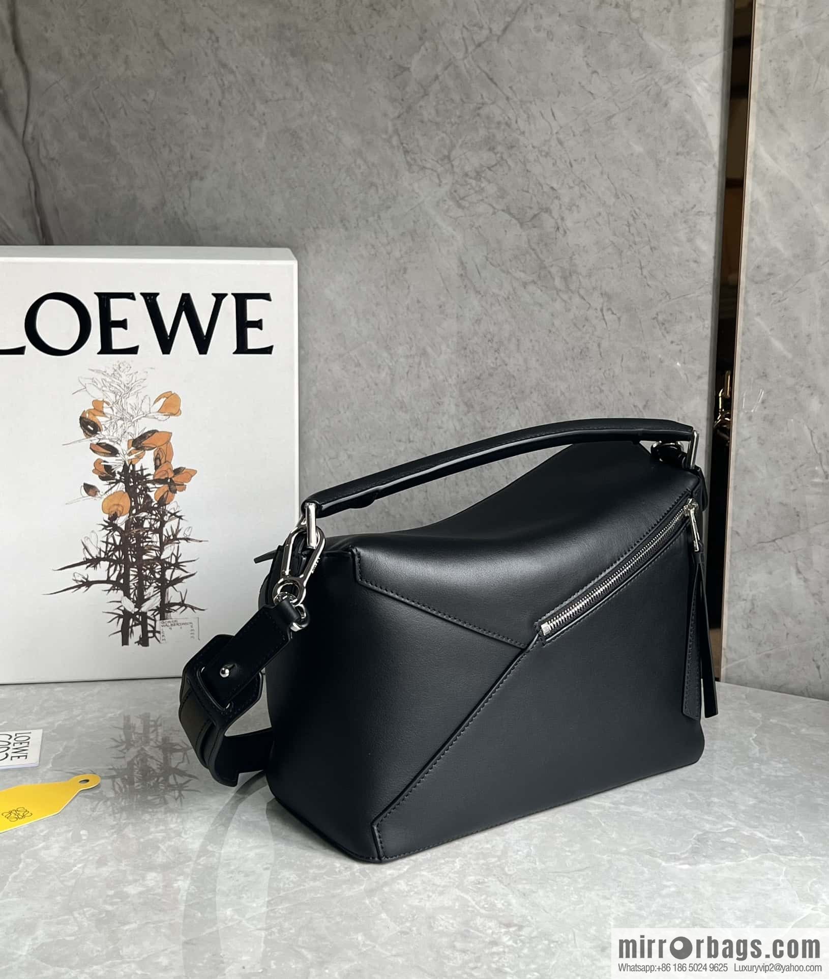 LOEWE puzzle 30CM 0533 black