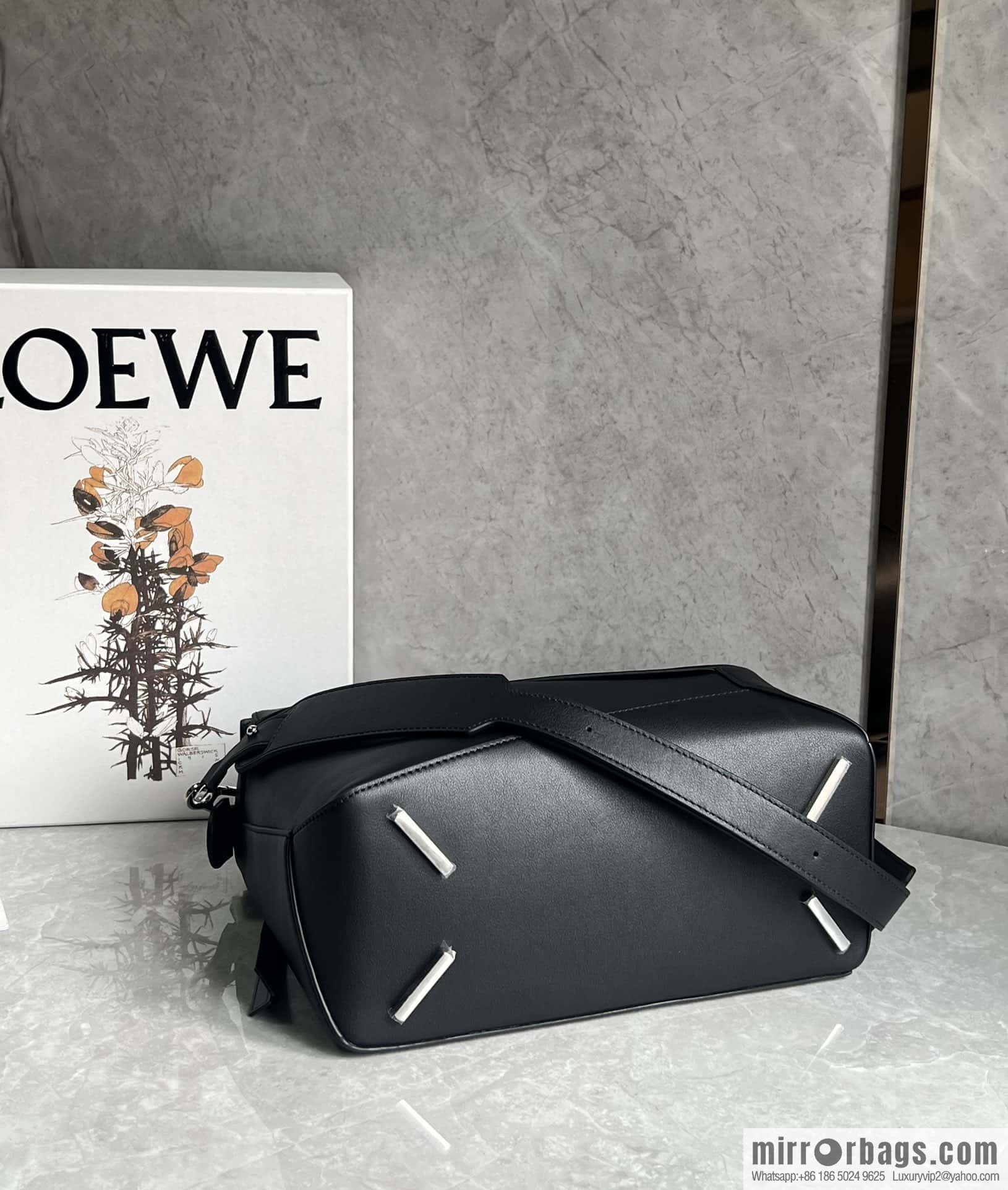 LOEWE puzzle 30CM 0533 black