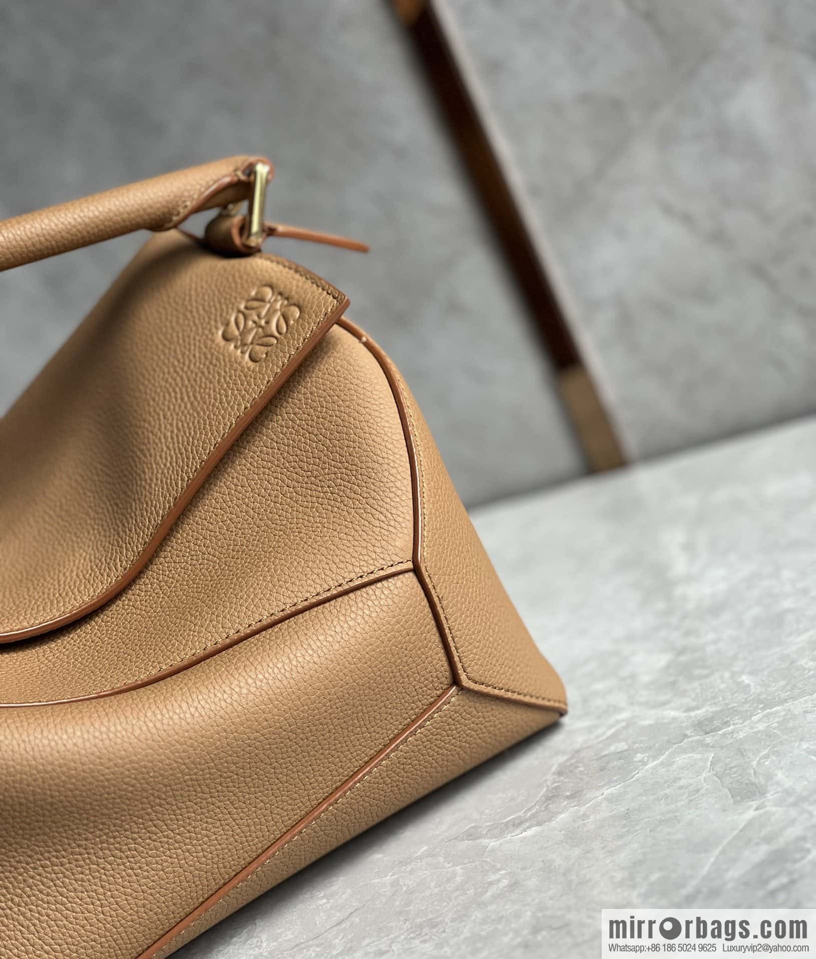 LOEWE puzzle 30CM 0533 apricot