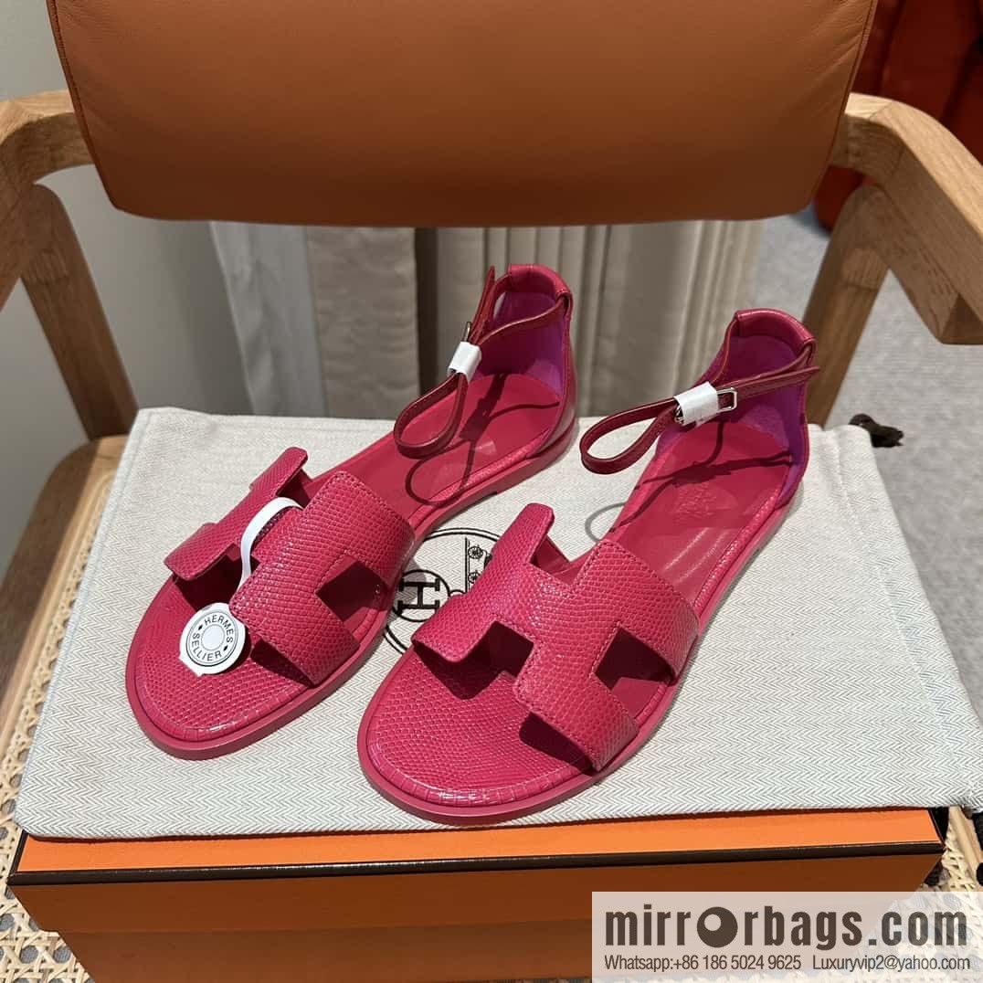 Hermès lizard leather new small sandals