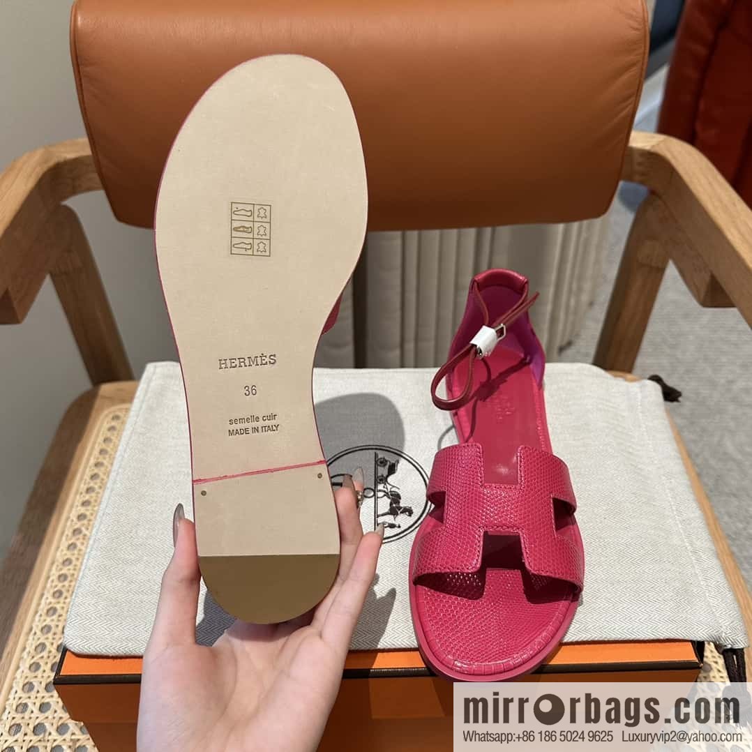 Hermès lizard leather new small sandals