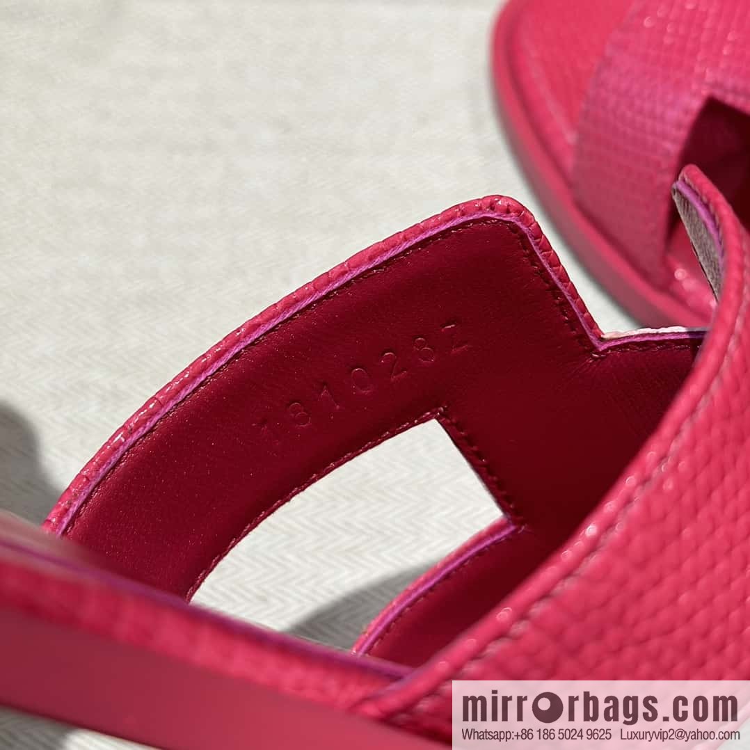 Hermès lizard leather new small sandals