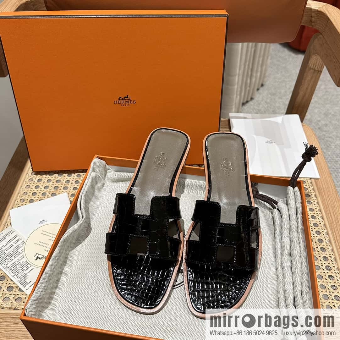 Hermès H tow crocodile skin