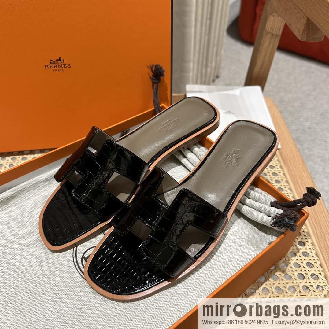 Hermès H tow crocodile skin