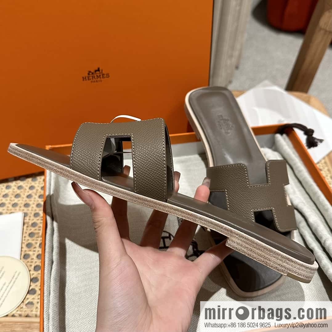 Hermès leather outsole H slippers