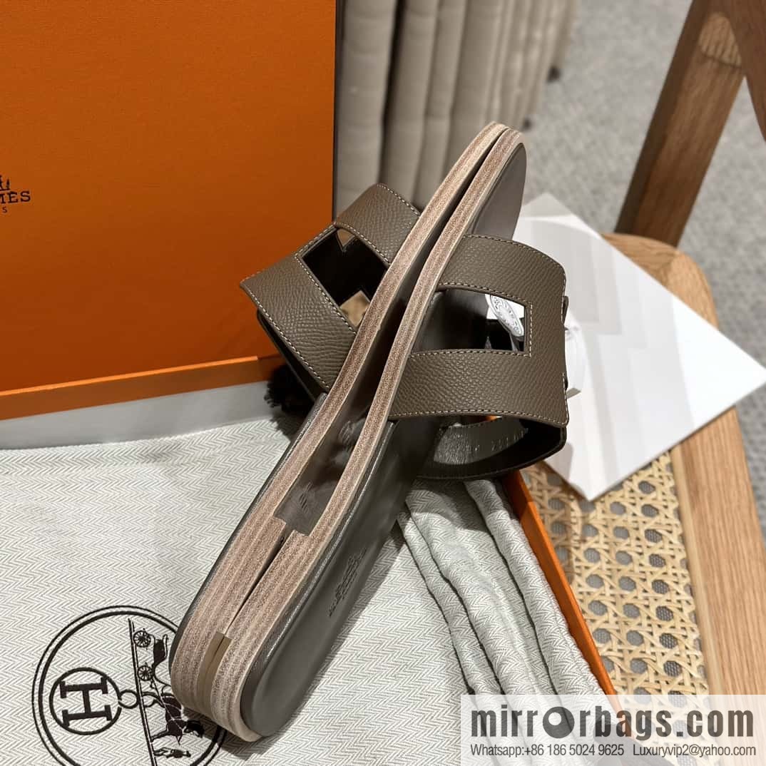 Hermès leather outsole H slippers