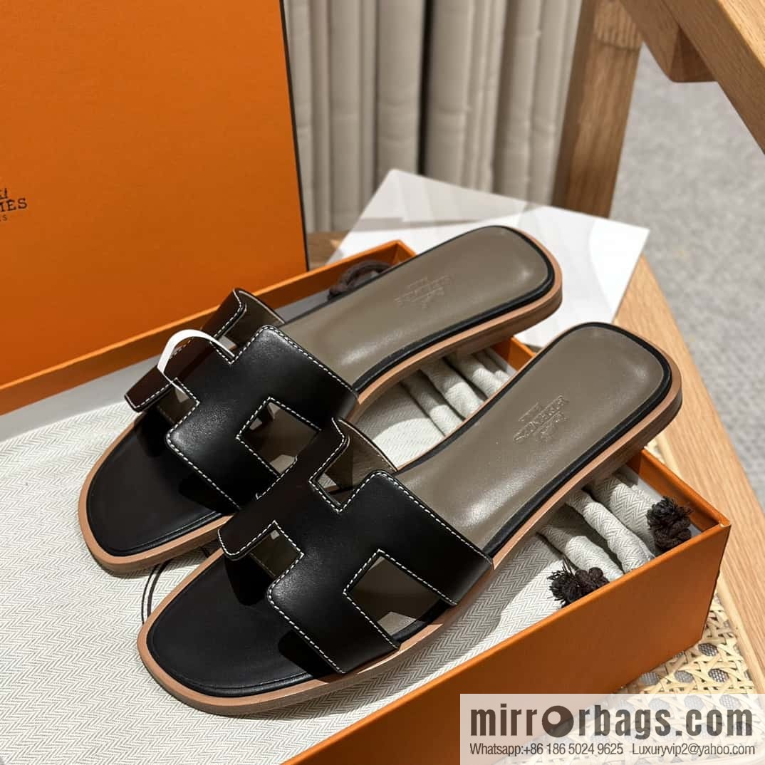 Hermès leather outsole H slippers
