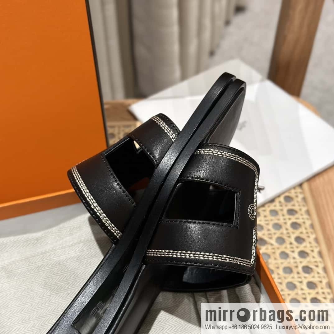 Hermès new embroidered slippers