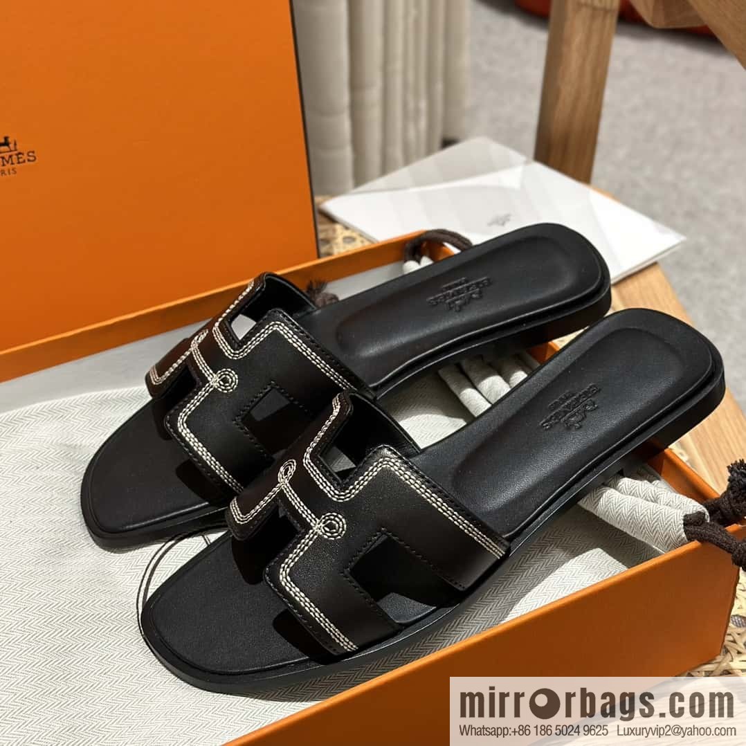 Hermès new embroidered slippers