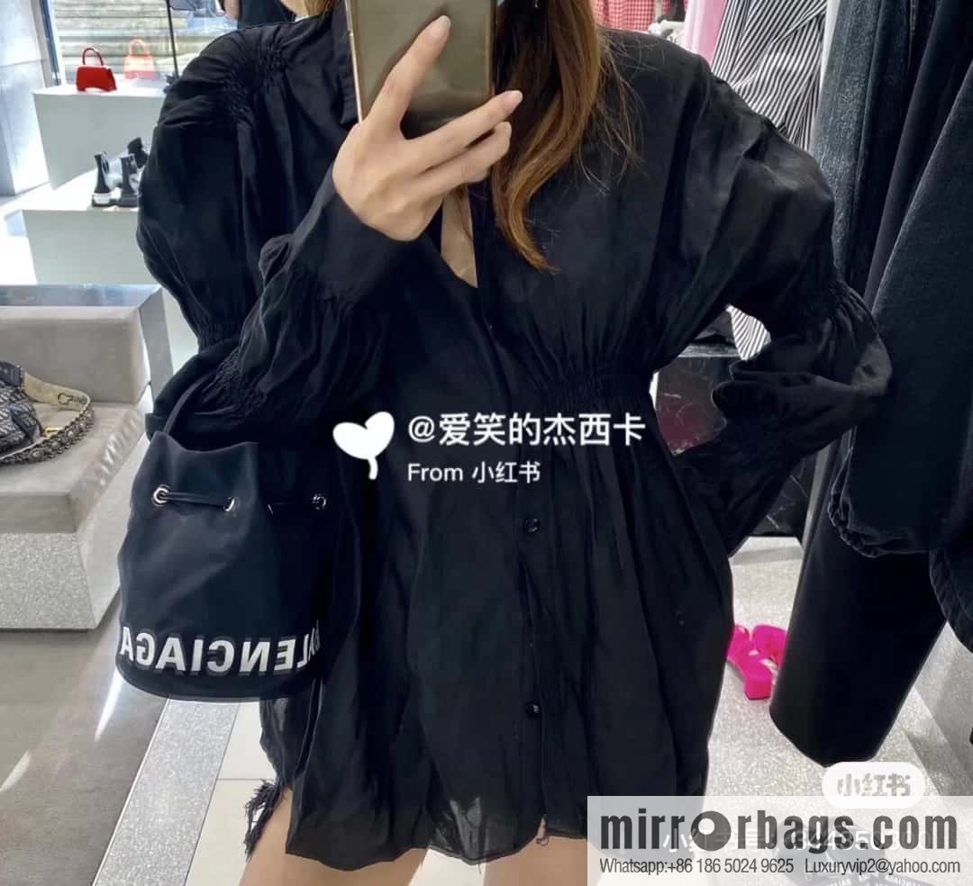 BALENCIAGA Balenciaga ultralight bucket bag