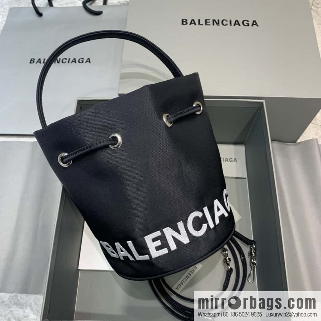 BALENCIAGA Balenciaga ultralight bucket bag