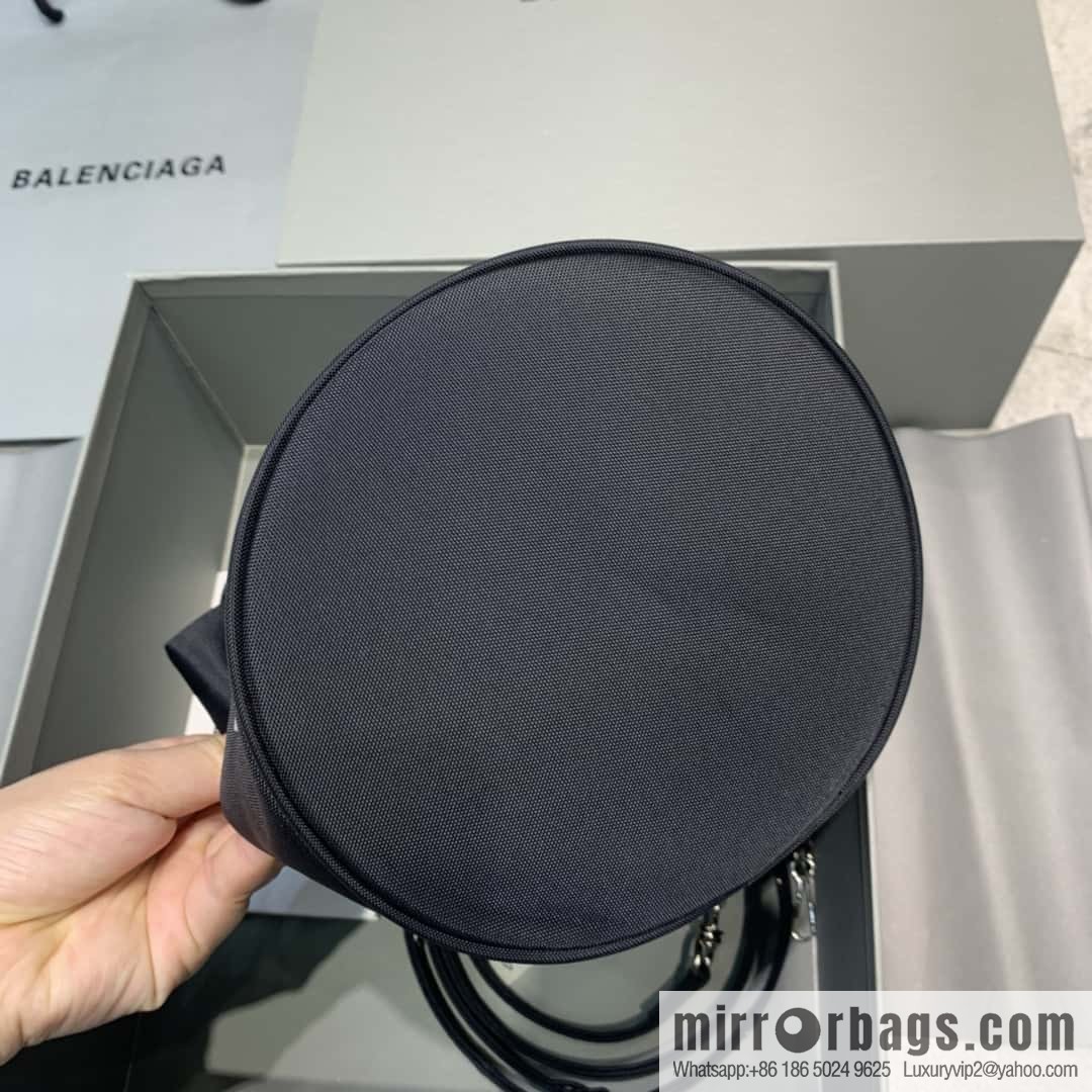 BALENCIAGA Balenciaga ultralight bucket bag