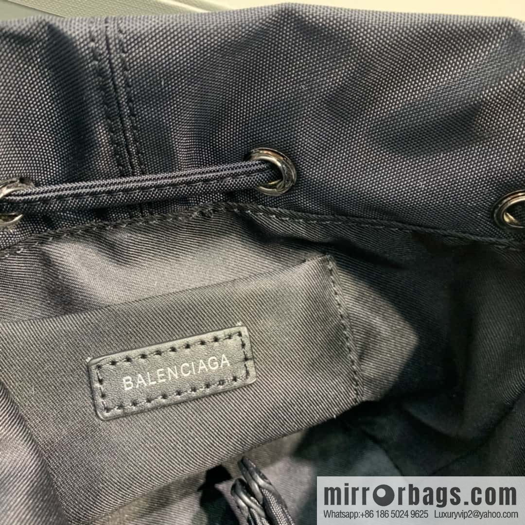 BALENCIAGA Balenciaga ultralight bucket bag