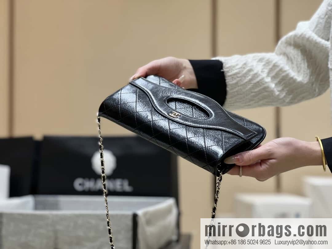 CHANEL Limited Edition Horizontal Folding 31bag AP3655
