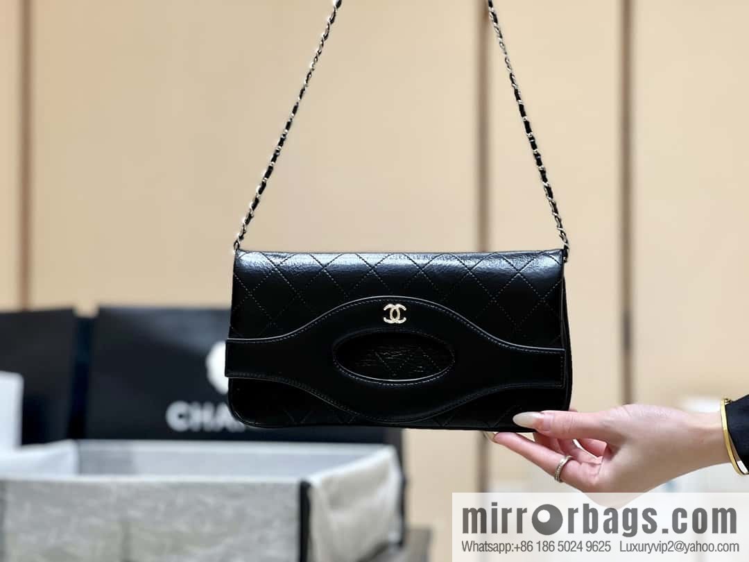 CHANEL Limited Edition Horizontal Folding 31bag AP3655