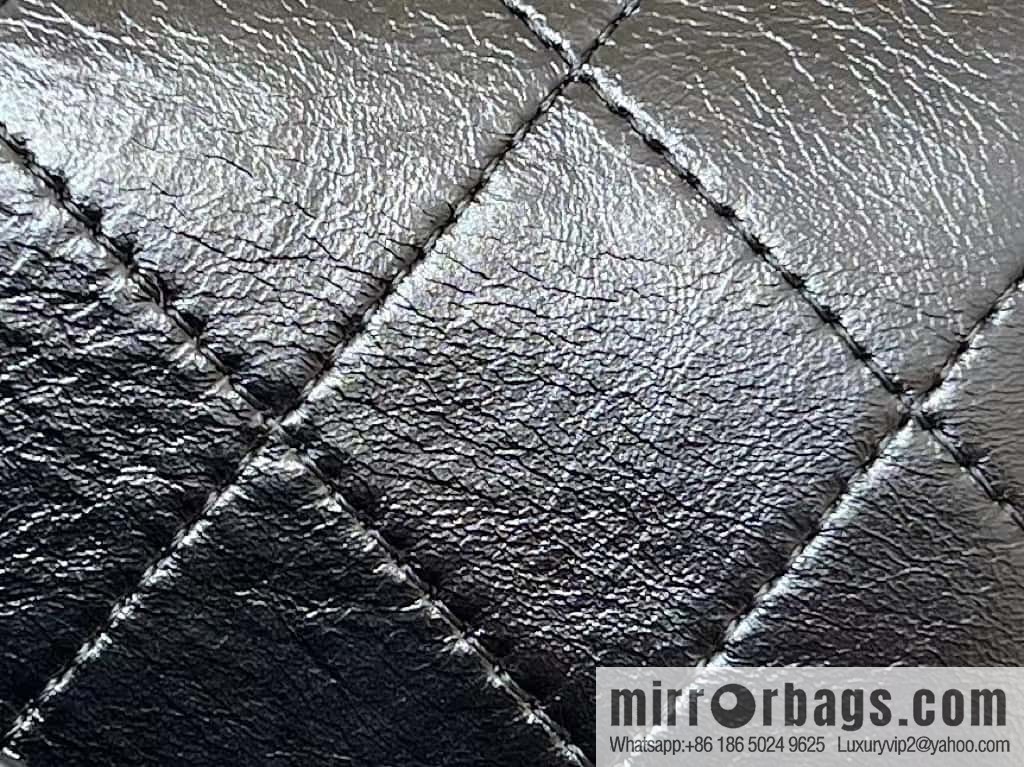 CHANEL Limited Edition Horizontal Folding 31bag AP3655
