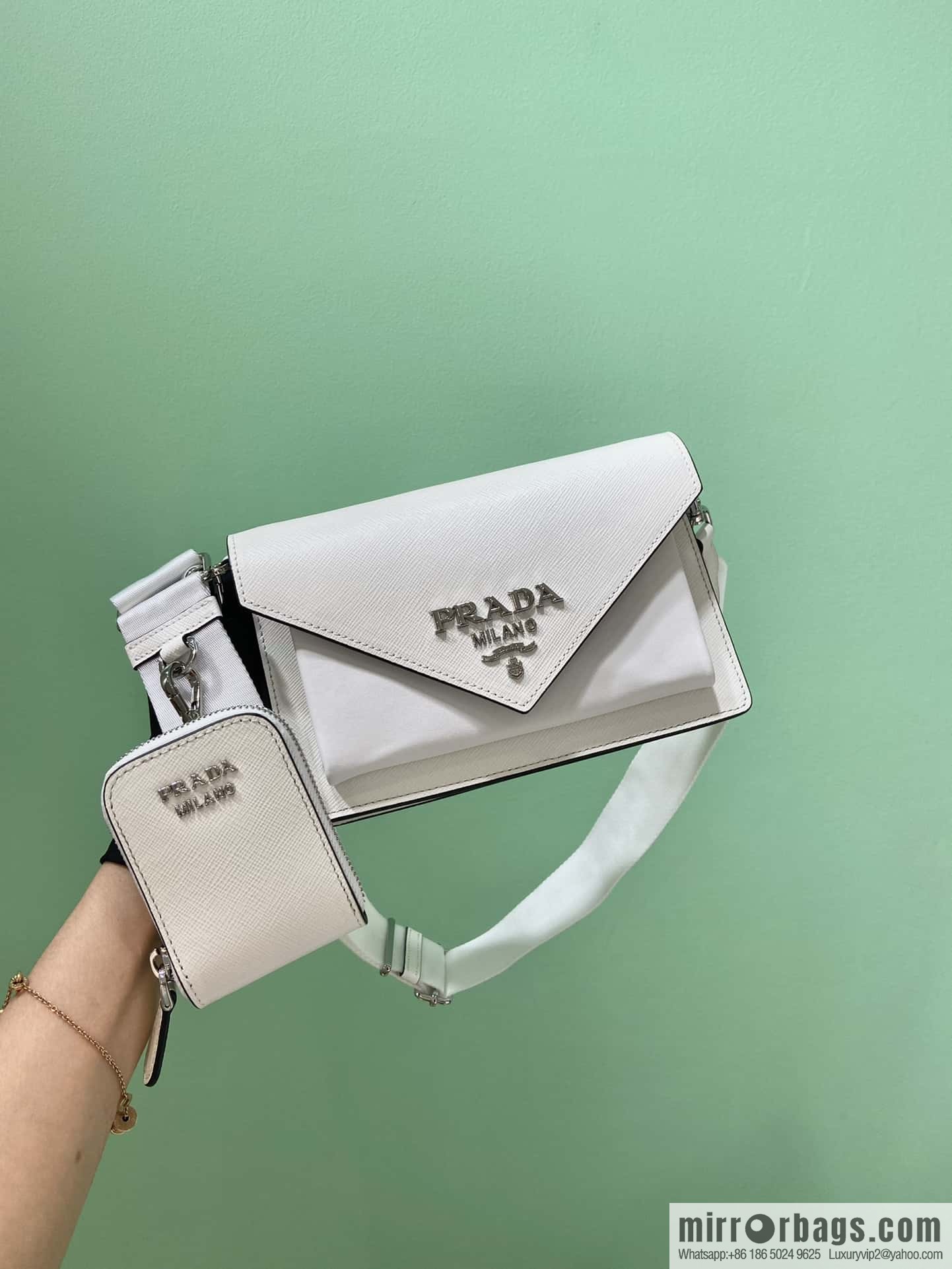 PRADA 🎉 new three-in-one 🎉 1BP020A 👏👏 new color😘