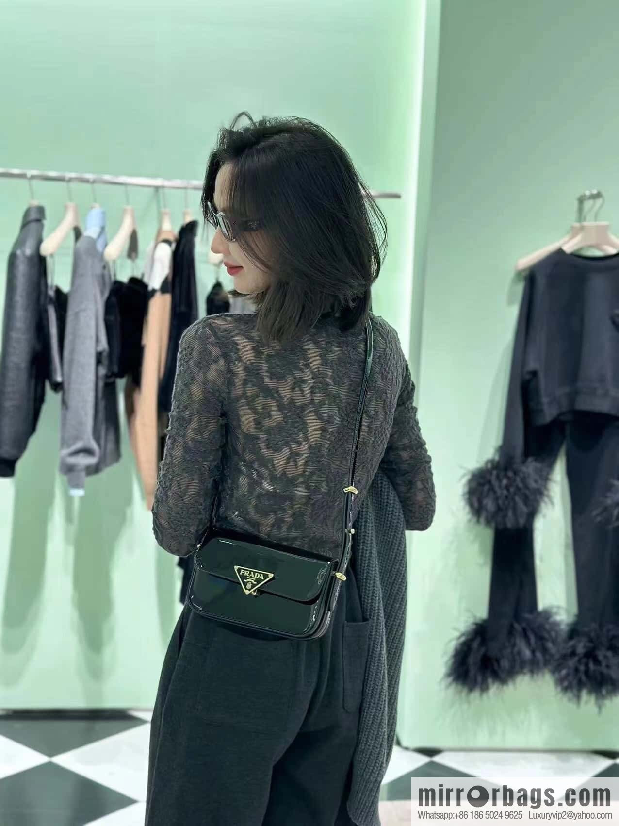 PRADA 🎉 new 🎉 1BD339 patent leather 🎉🎉 black