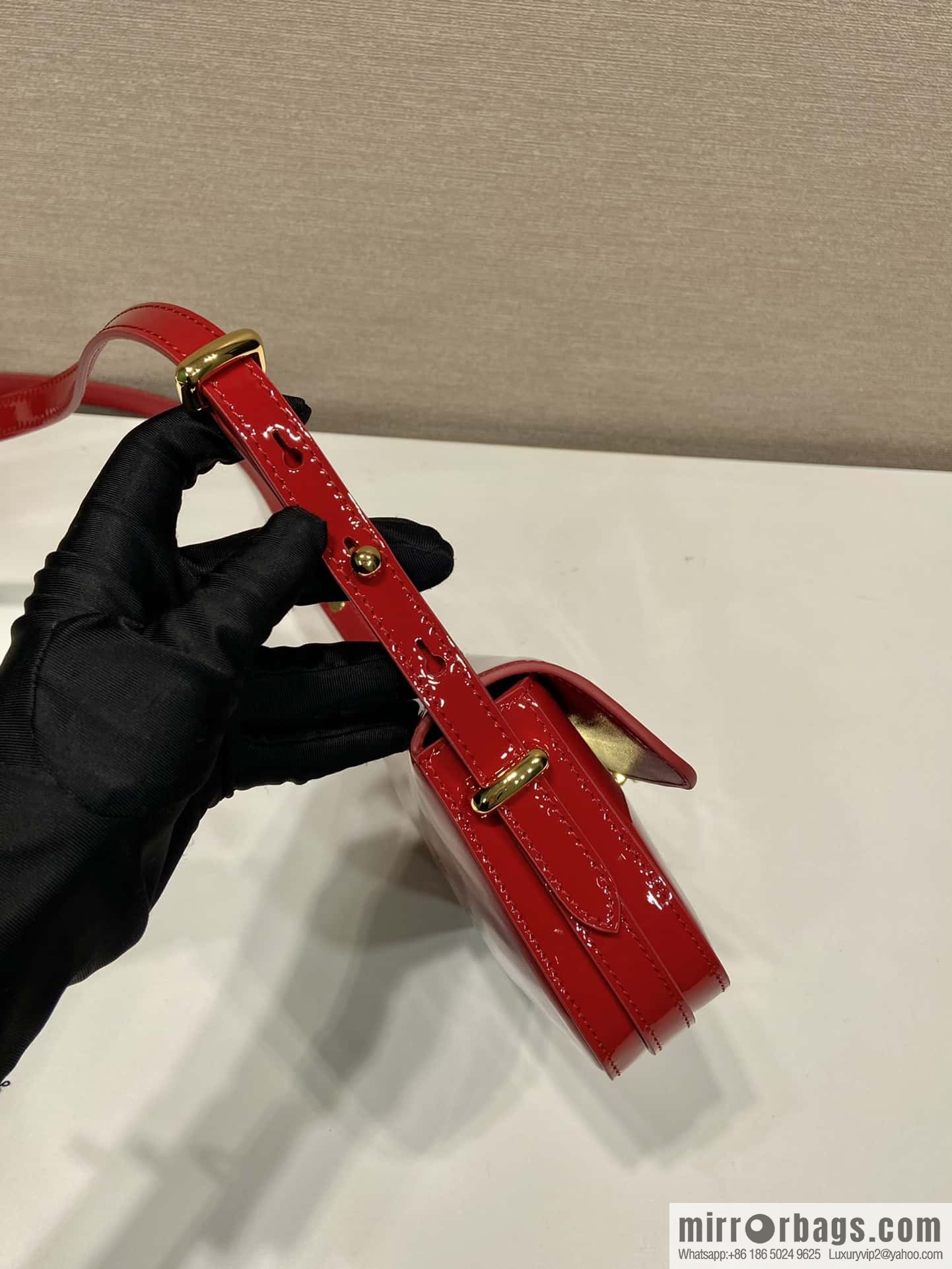 PRADA 🎉 new 🎉 1BD339 patent leather 🎉🎉 red
