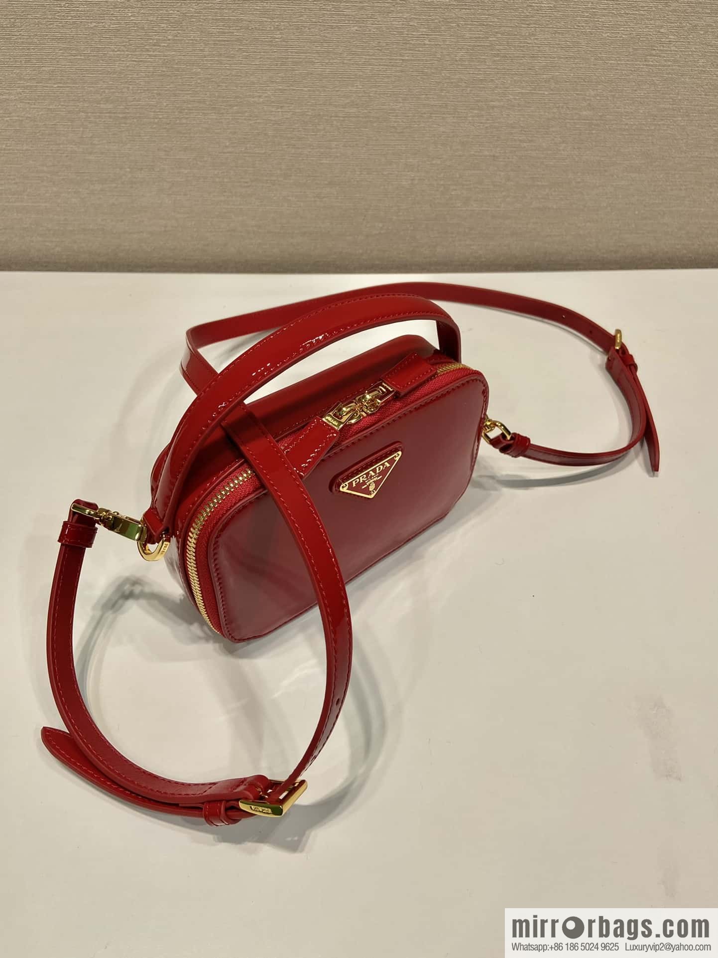 PRADA 🎉 new 🎉 1BH206 patent leather 🎉🎉 red