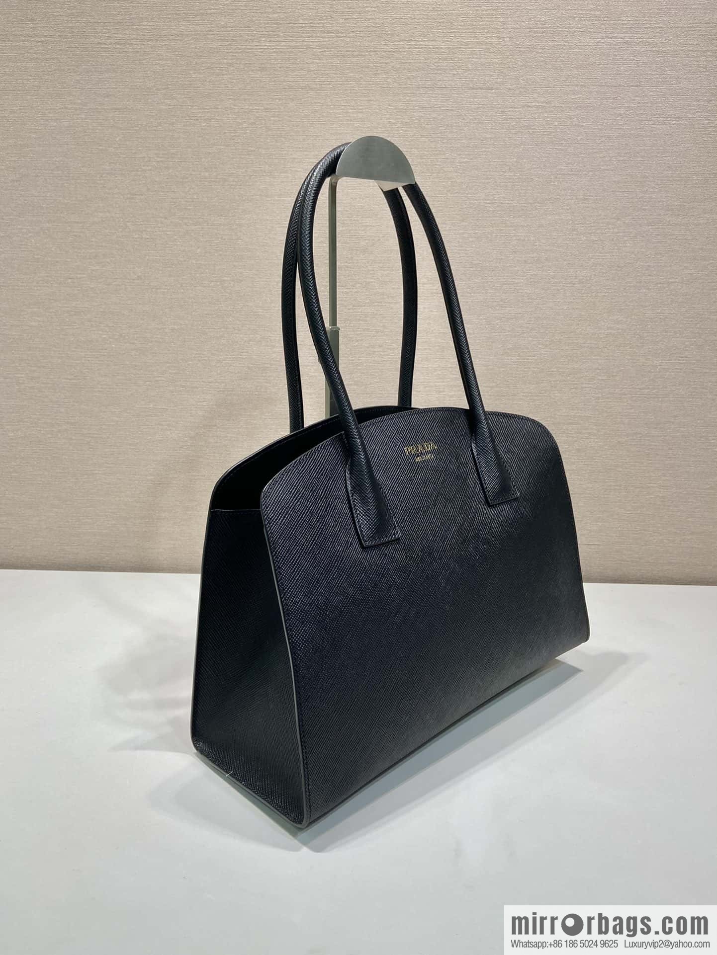 PRADA 🎉 new tote bag 🎉 1BG520 new product🎉🎉