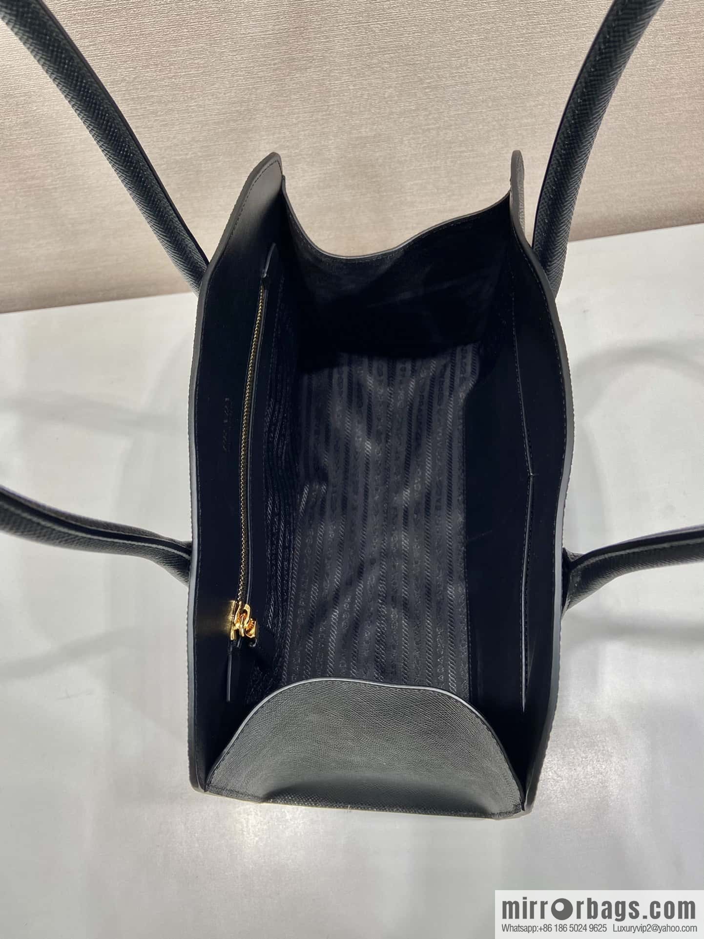 PRADA 🎉 new tote bag 🎉 1BG520 new product🎉🎉