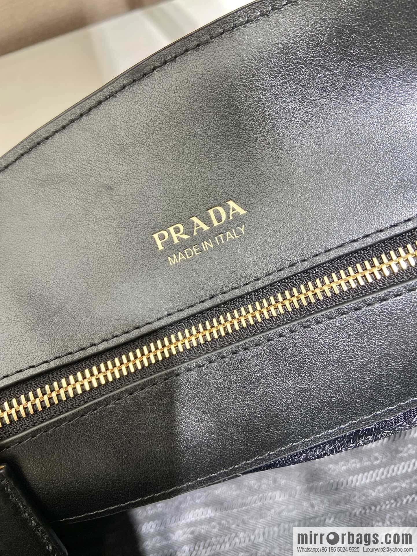 PRADA 🎉 new tote bag 🎉 1BG520 new product🎉🎉