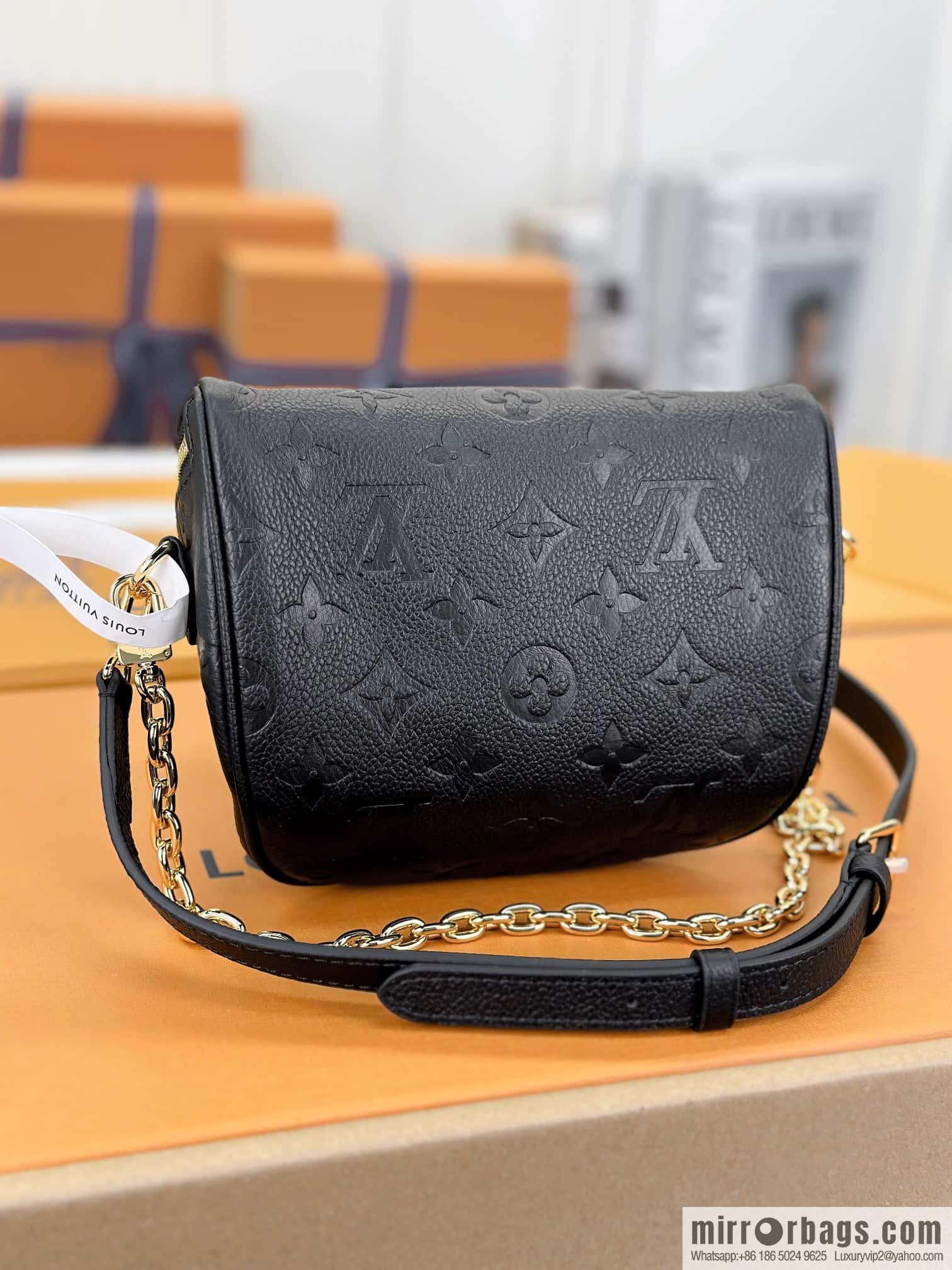 LV M46917 Mini Bumbag