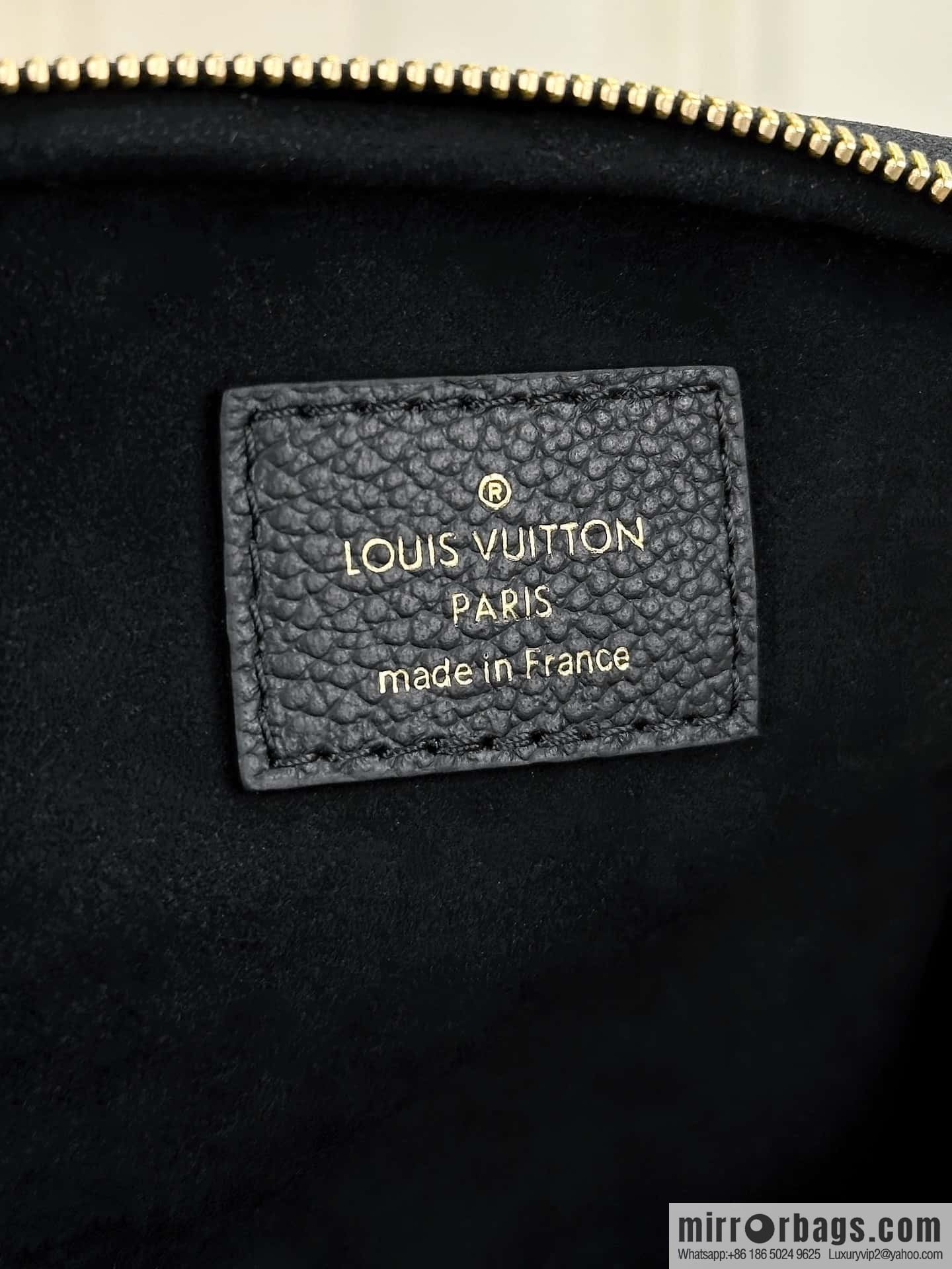 LV M46917 Mini Bumbag