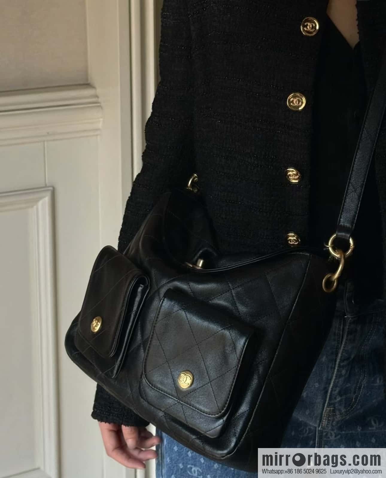 CHANEL 24P spring and summer trailer series big hit hobo Vintage bag AS4668 black