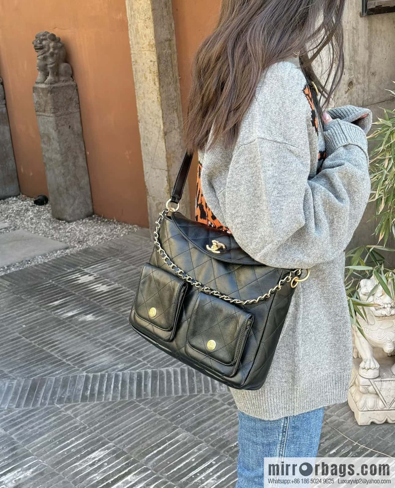 CHANEL 24P spring and summer trailer series big hit hobo Vintage bag AS4668 black