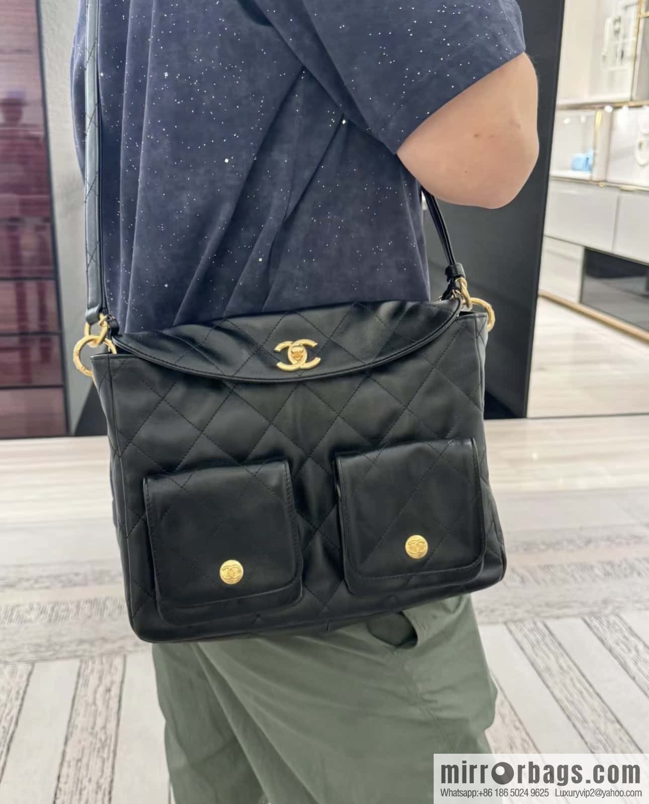 CHANEL 24P spring and summer trailer series big hit hobo Vintage bag AS4668 black