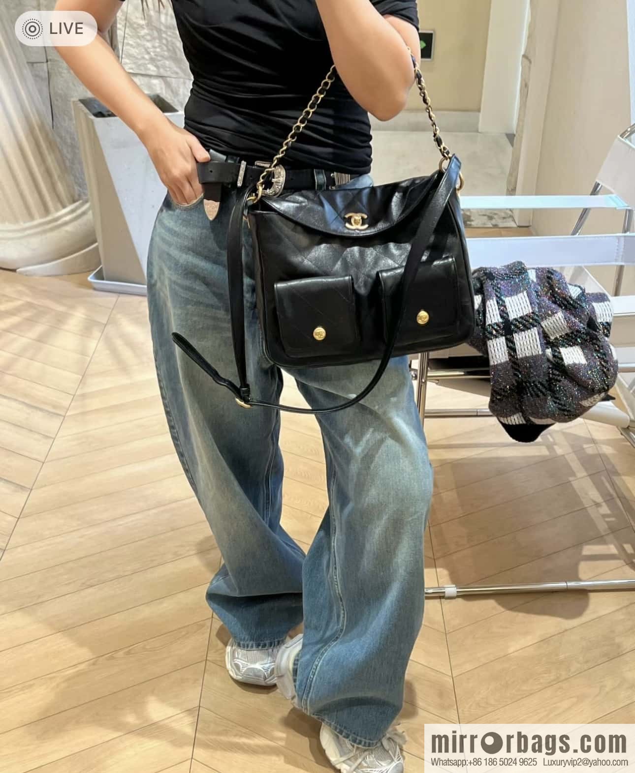 CHANEL 24P spring and summer trailer series big hit hobo Vintage bag AS4668 black