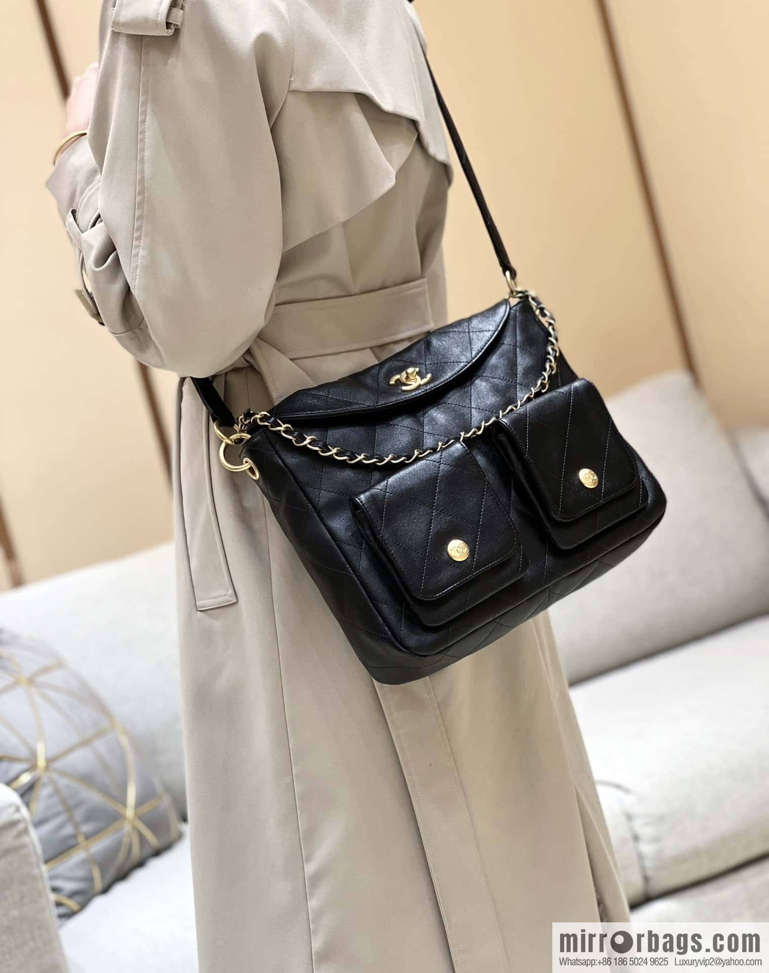 CHANEL 24P spring and summer trailer series big hit hobo Vintage bag AS4668 black