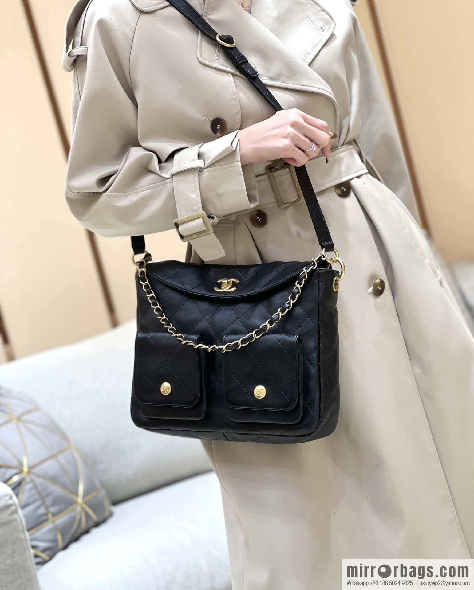 CHANEL 24P spring and summer trailer series big hit hobo Vintage bag AS4668 black
