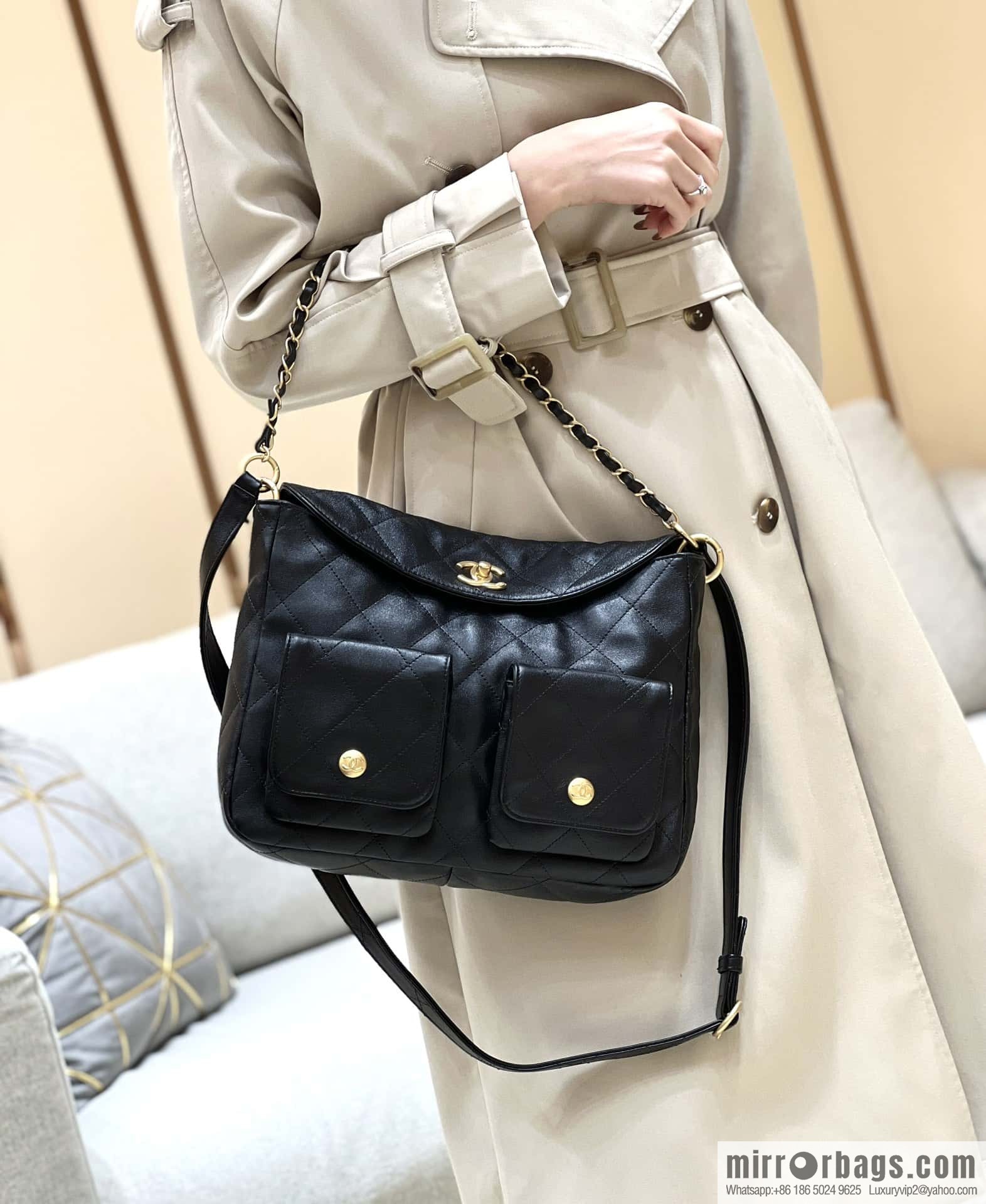 CHANEL 24P spring and summer trailer series big hit hobo Vintage bag AS4668 black