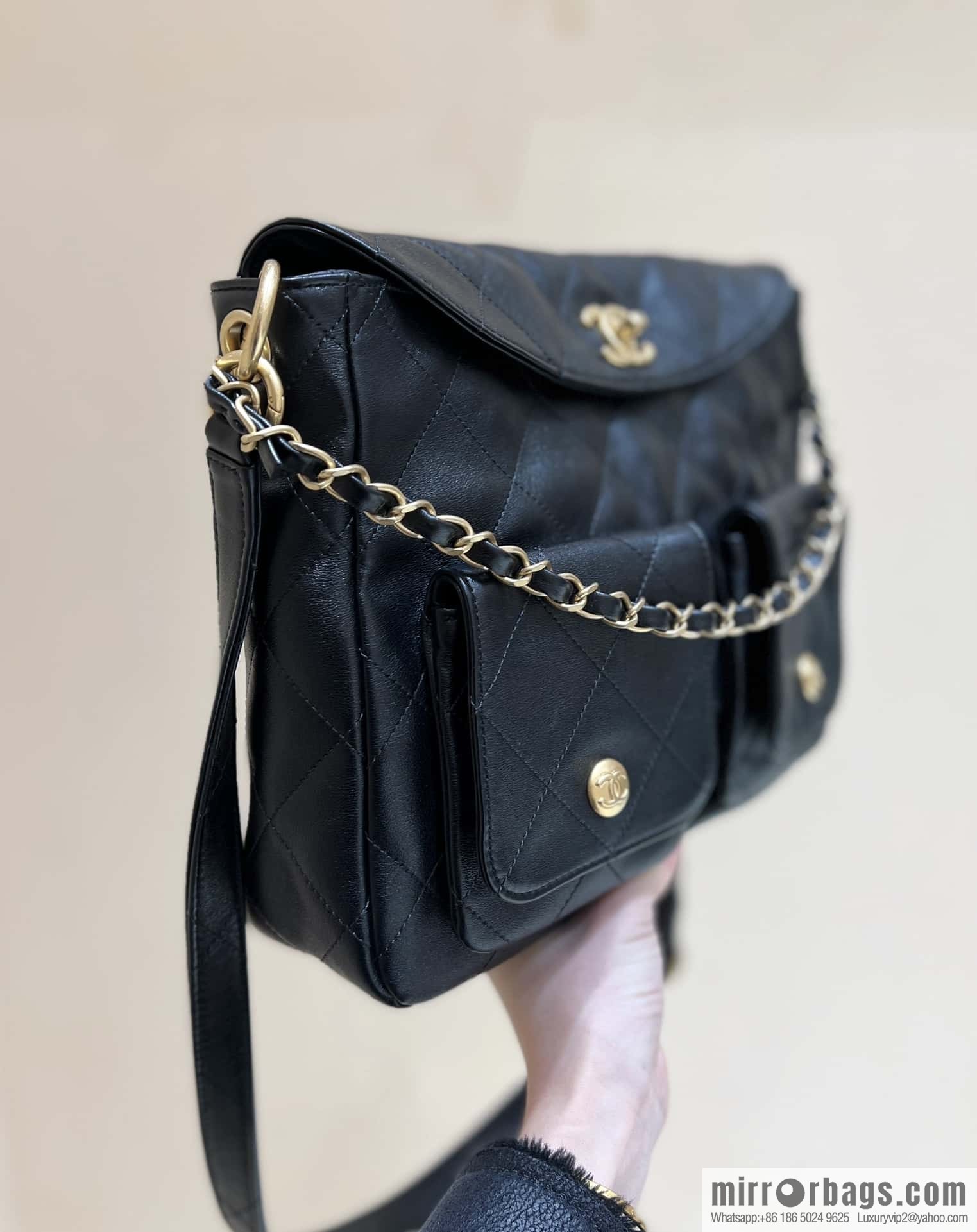 CHANEL 24P spring and summer trailer series big hit hobo Vintage bag AS4668 black