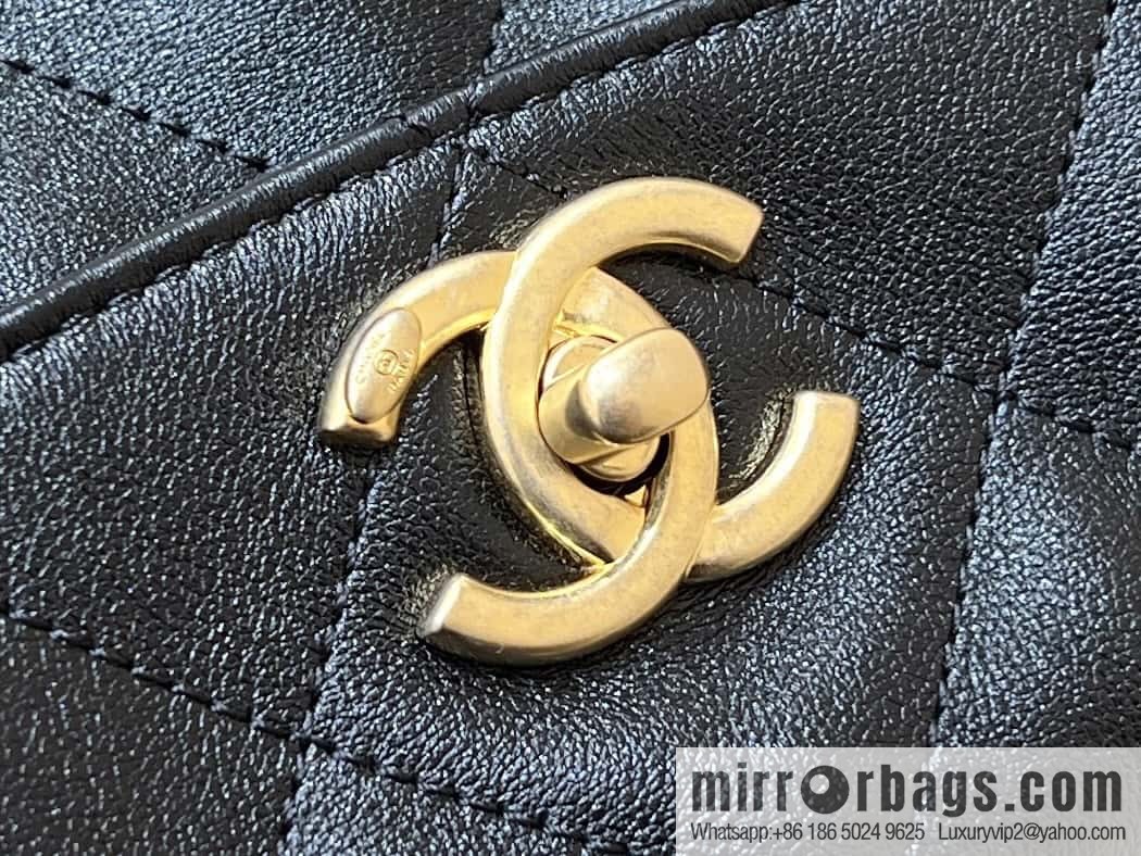 CHANEL 24P spring and summer trailer series big hit hobo Vintage bag AS4668 black