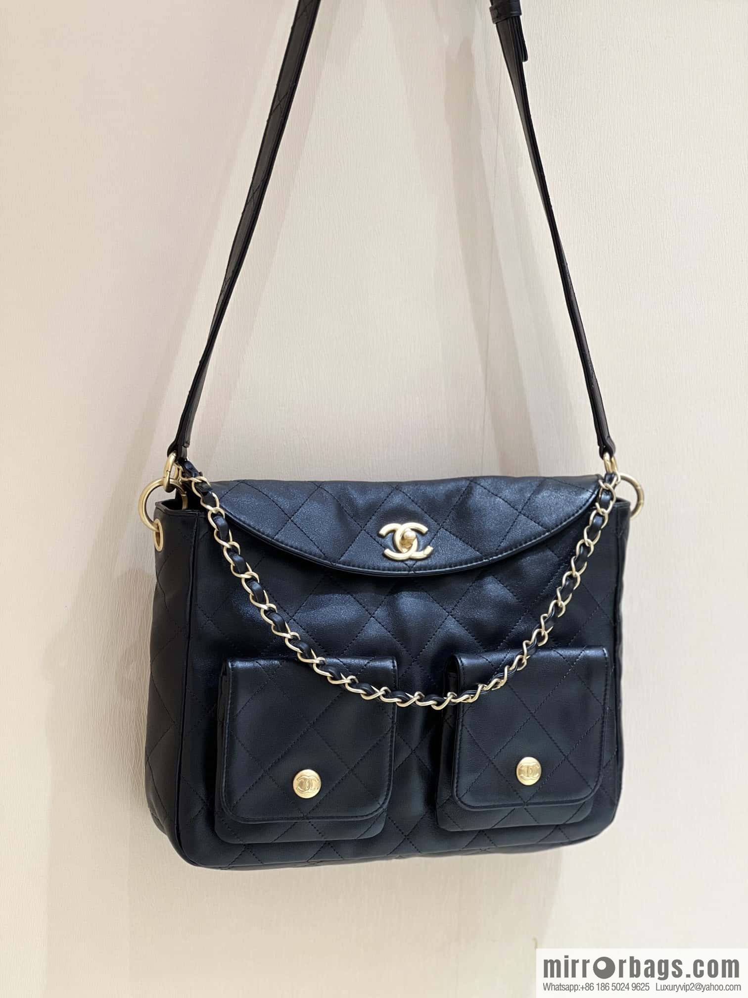 CHANEL 24P spring and summer trailer series big hit hobo Vintage bag AS4668 black