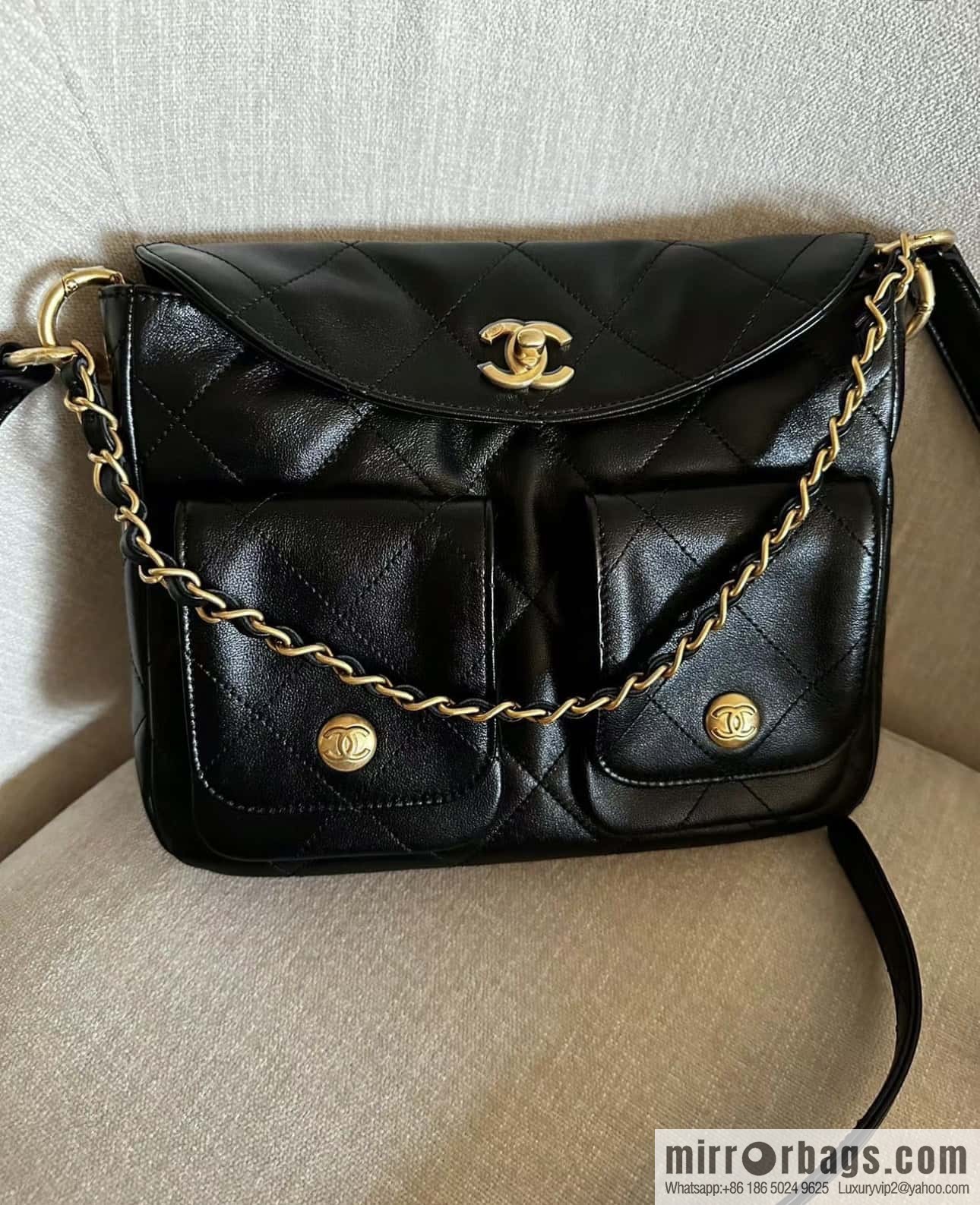 CHANEL 24P spring and summer trailer series big hit hobo Vintage bag AS4743 black