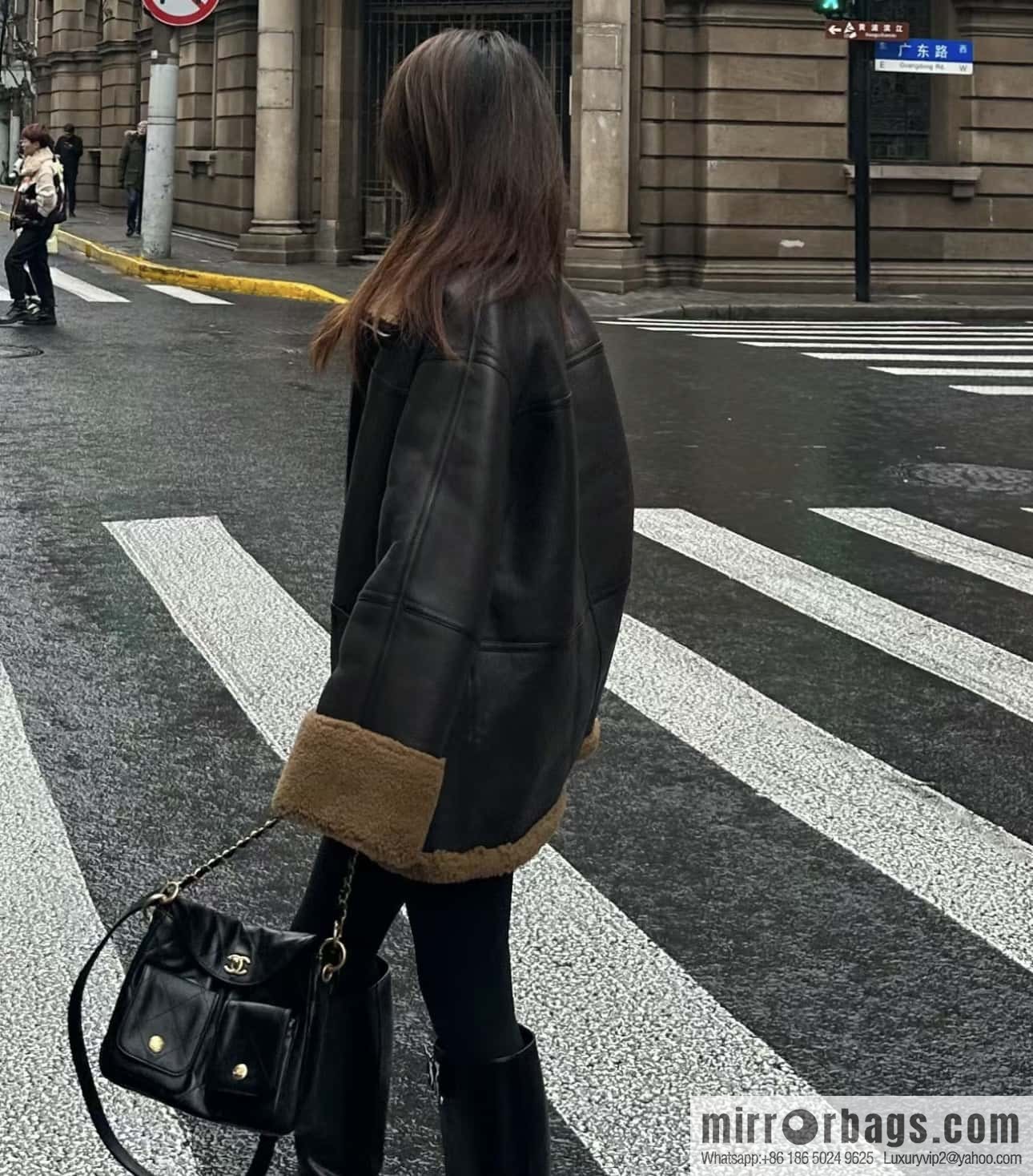 CHANEL 24P spring and summer trailer series big hit hobo Vintage bag AS4743 black