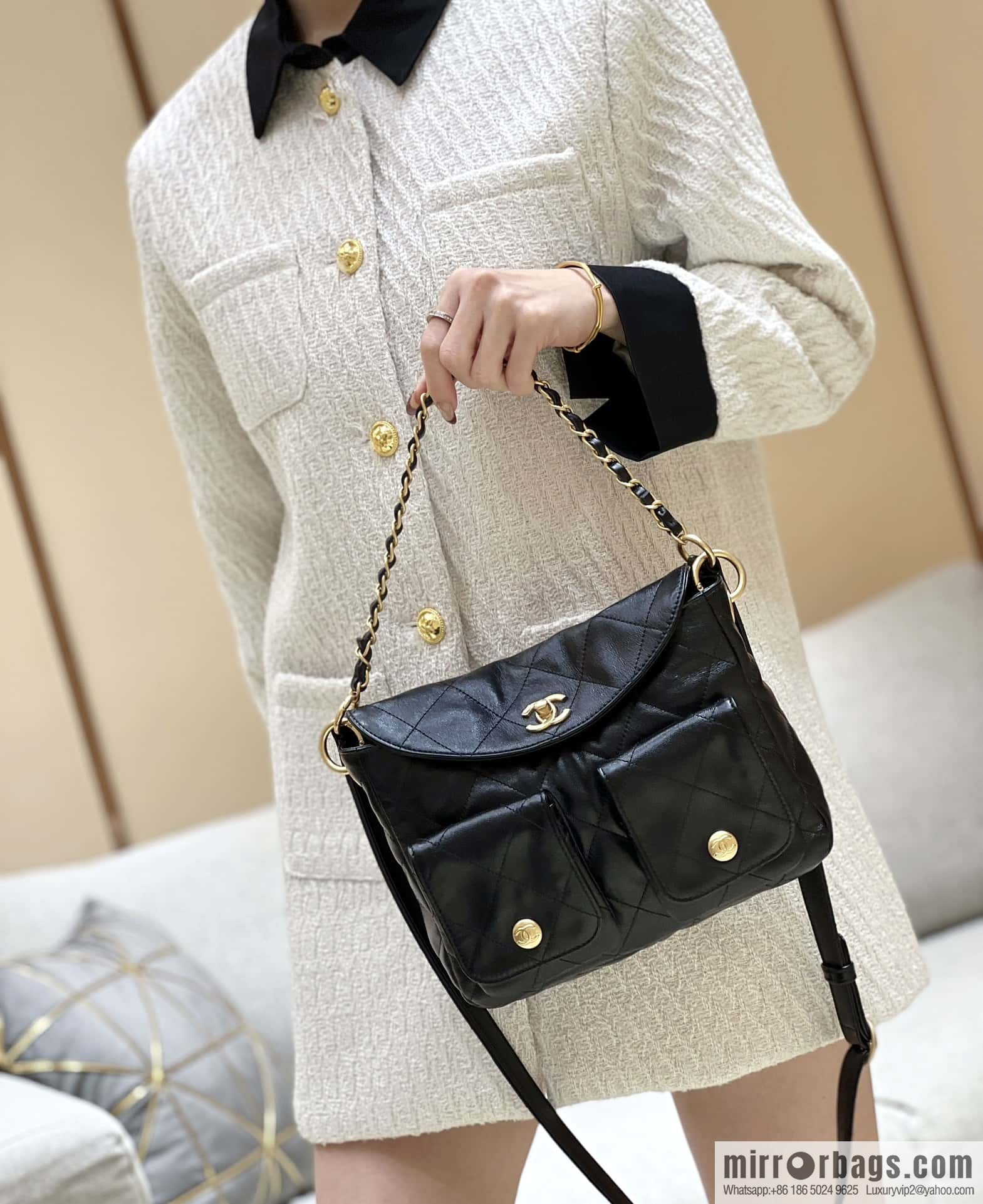 CHANEL 24P spring and summer trailer series big hit hobo Vintage bag AS4743 black