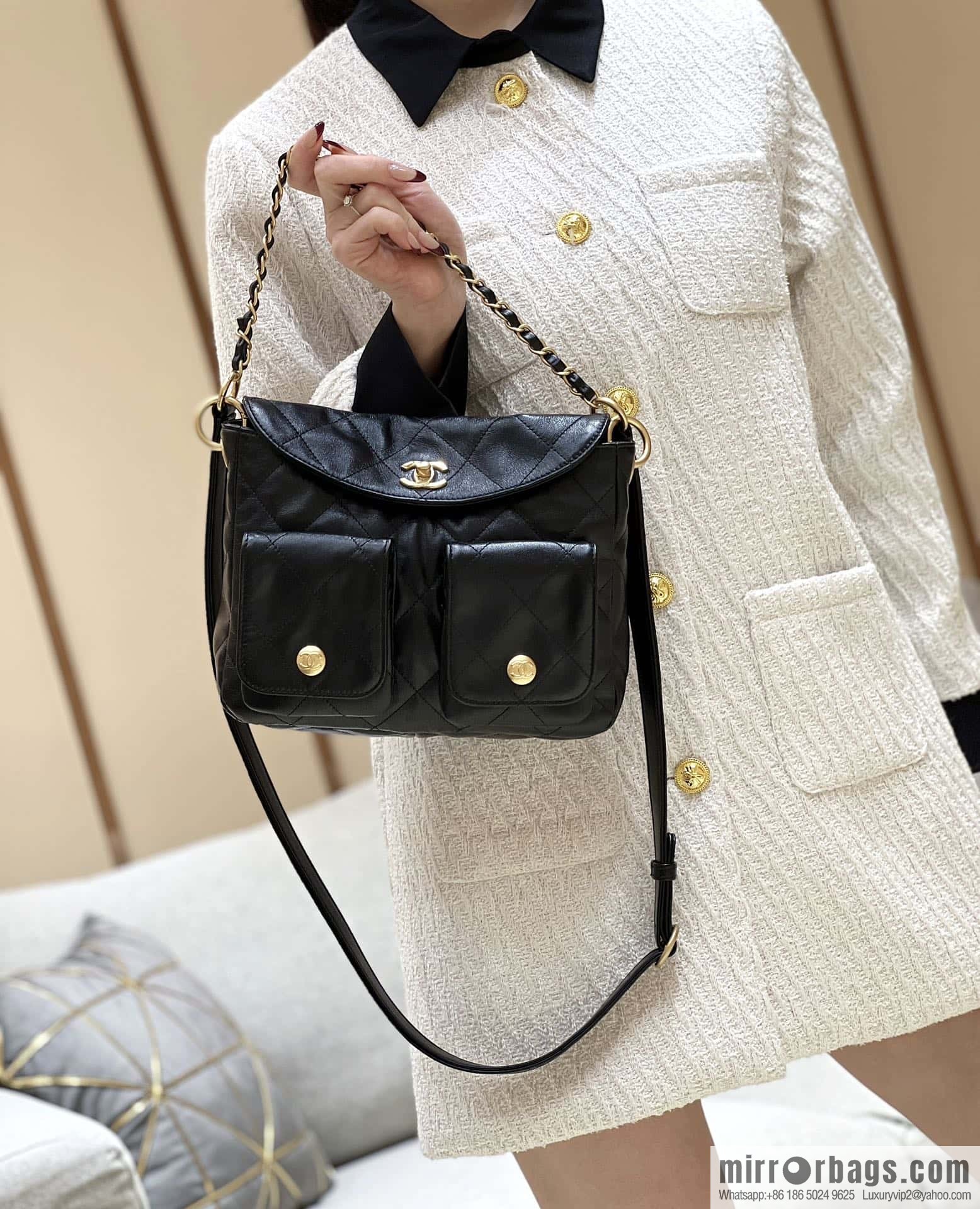 CHANEL 24P spring and summer trailer series big hit hobo Vintage bag AS4743 black